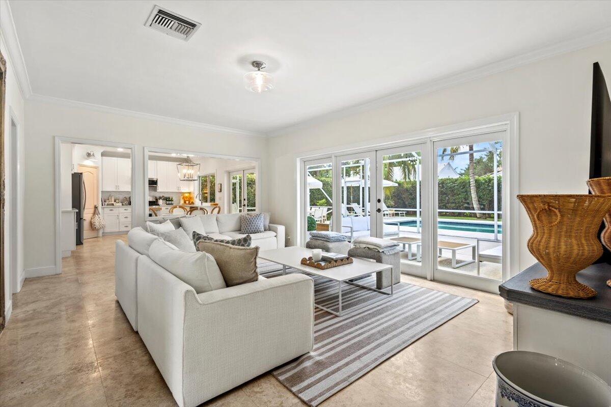 10117 Hunt Club Lane