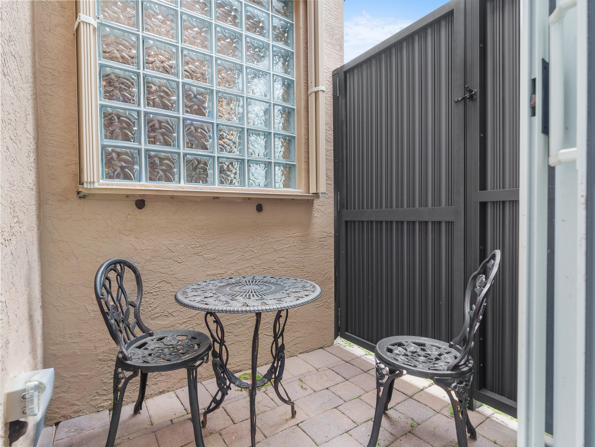 8299 Arabian Range Road