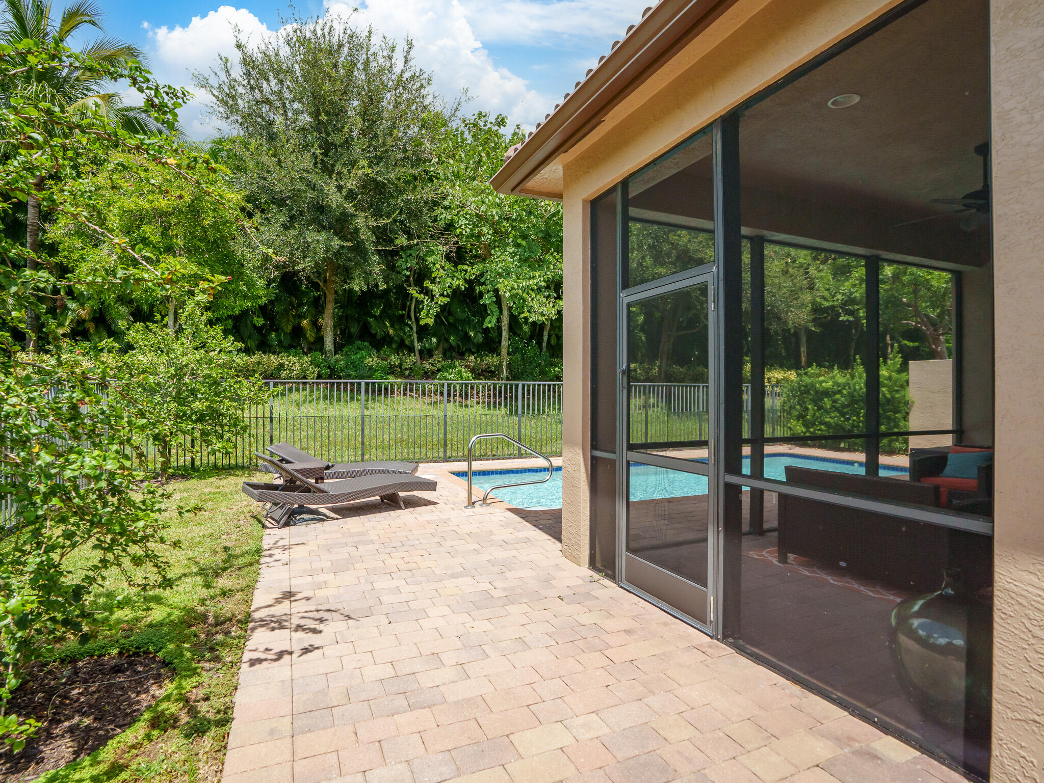 8299 Arabian Range Road