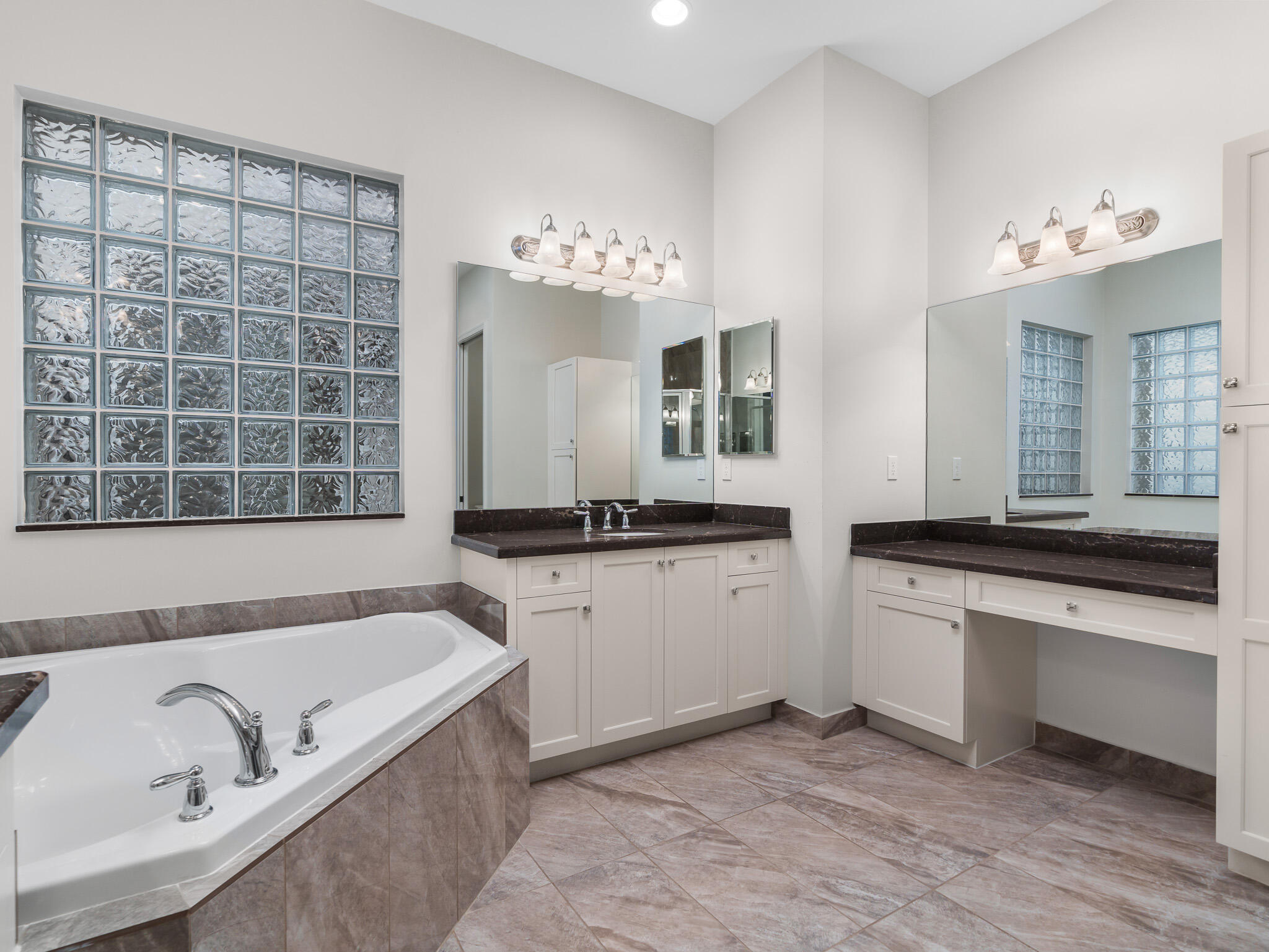 8299 Arabian Range Road