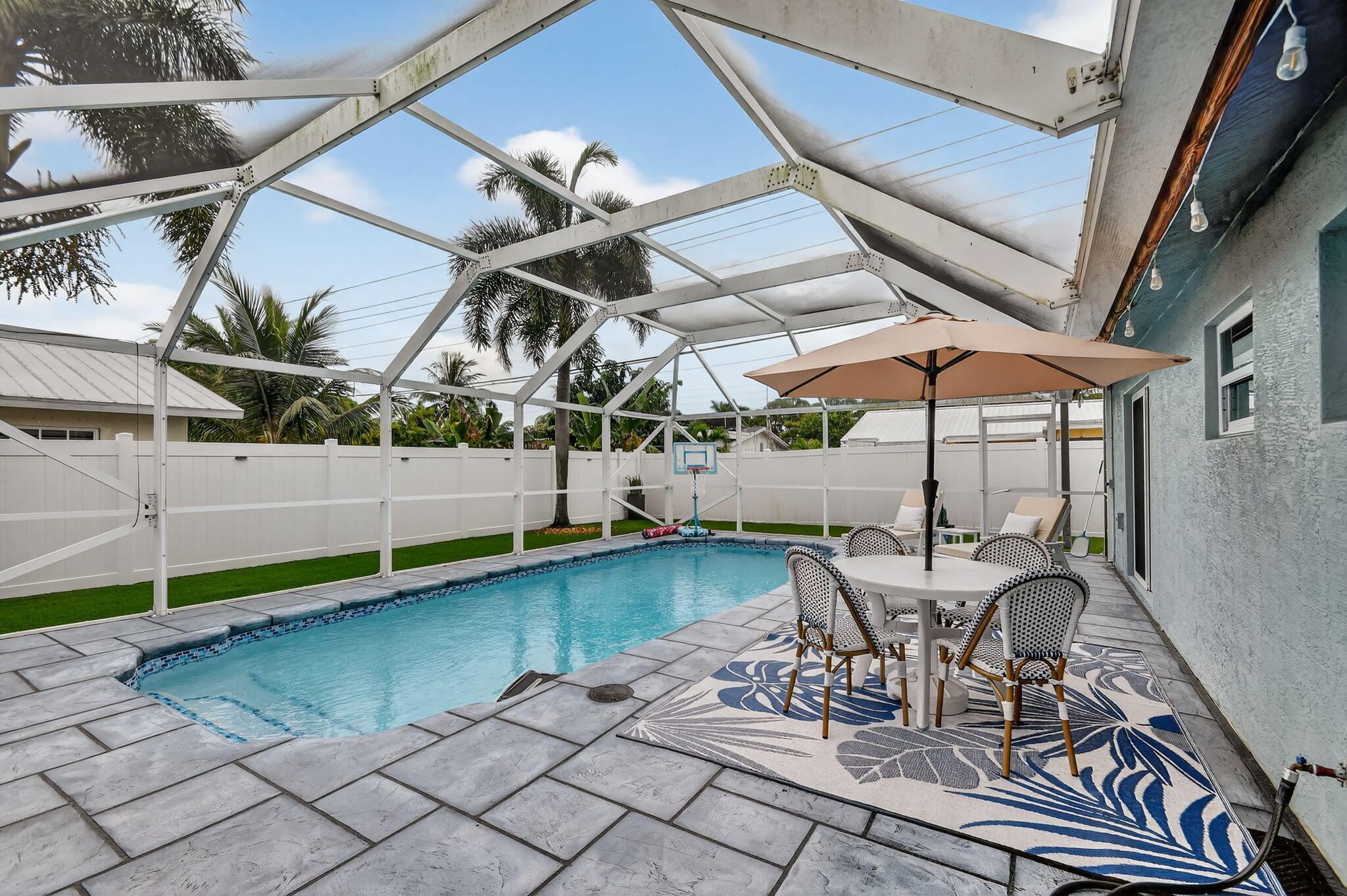2760 SW 11th Street