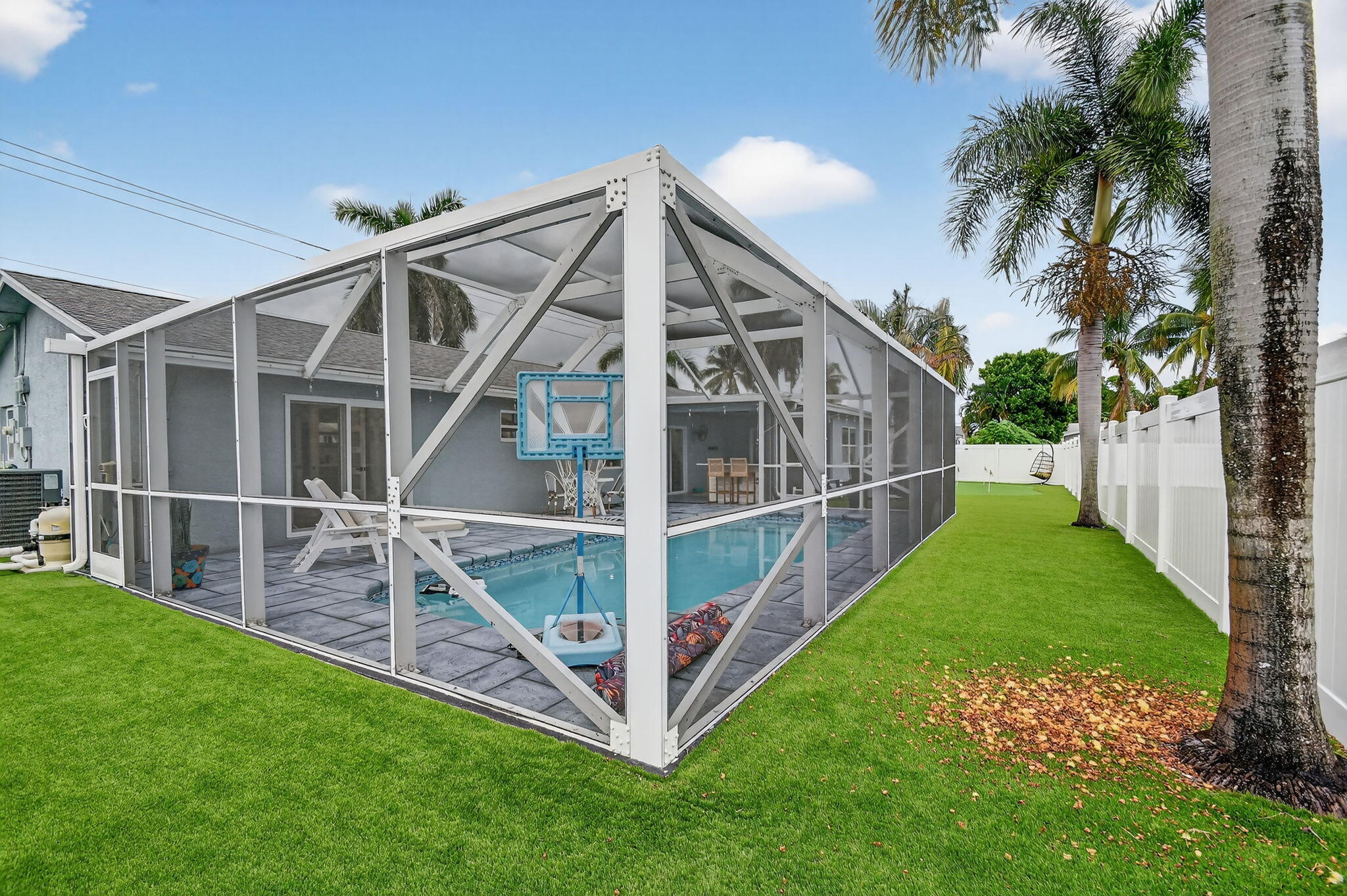 2760 SW 11th Street