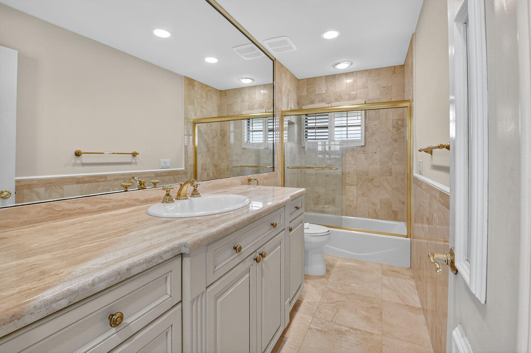 5884 Pinebrook Drive