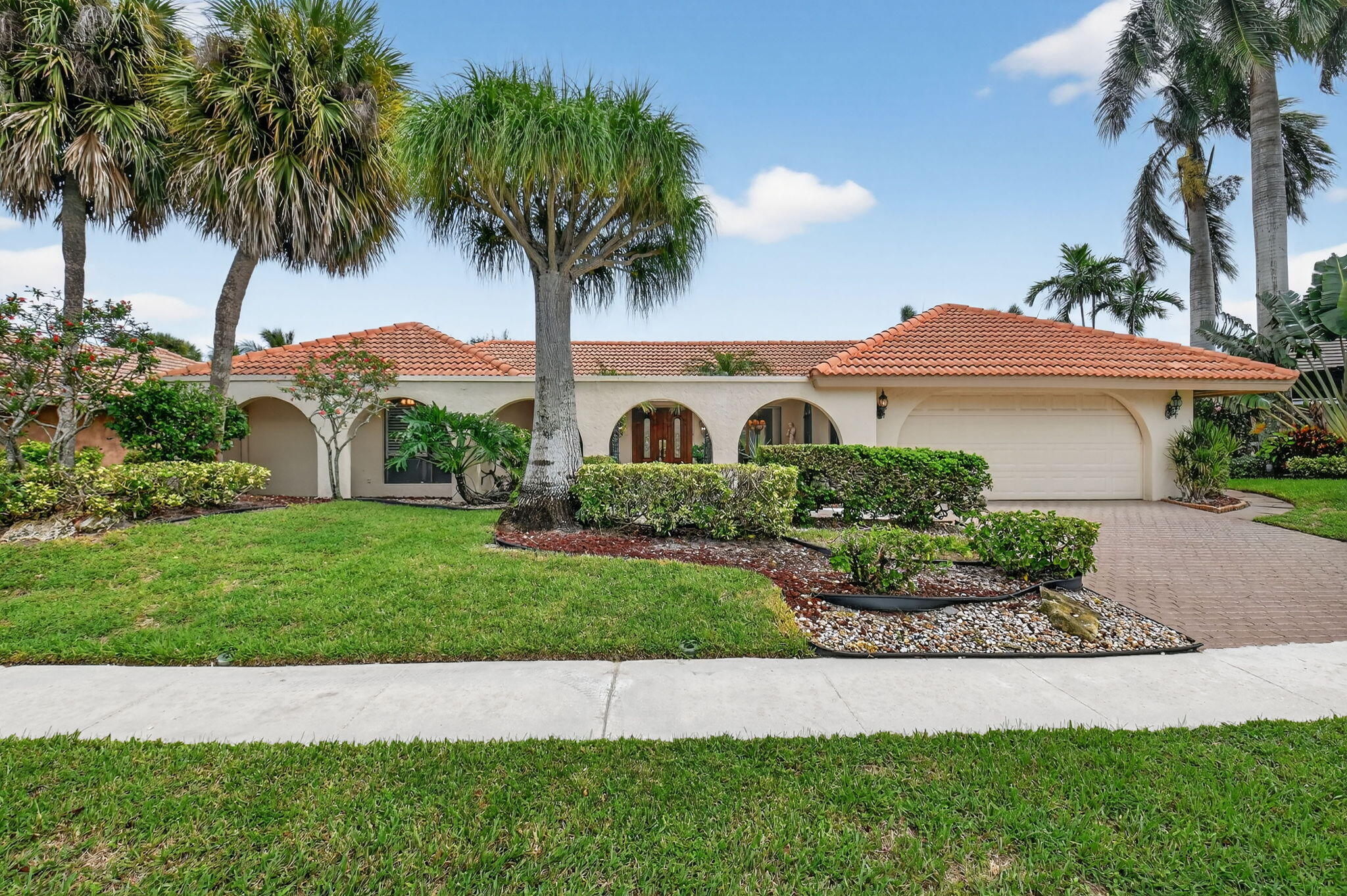 5884 Pinebrook Drive