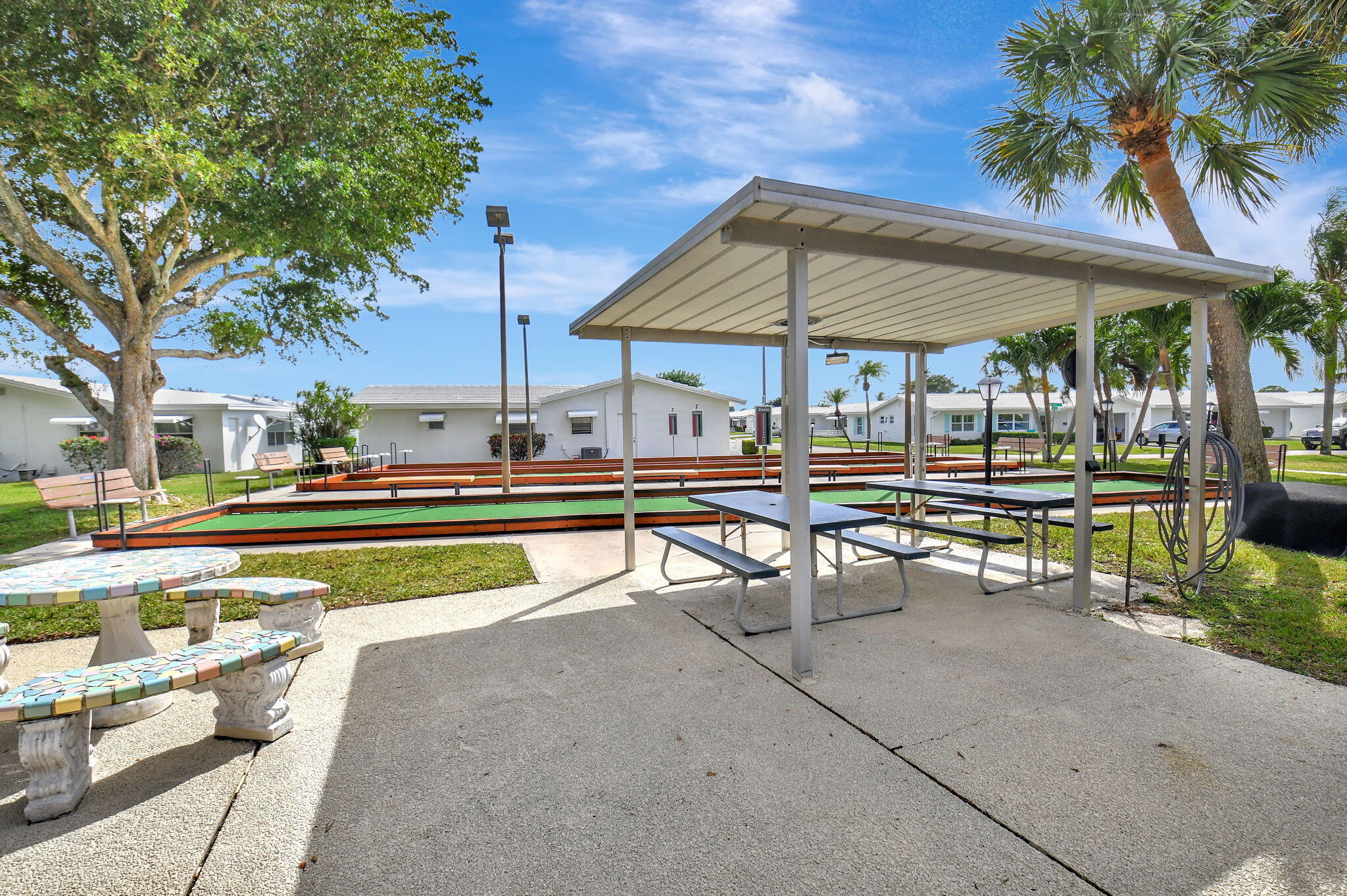 1987 Campanelli Boulevard