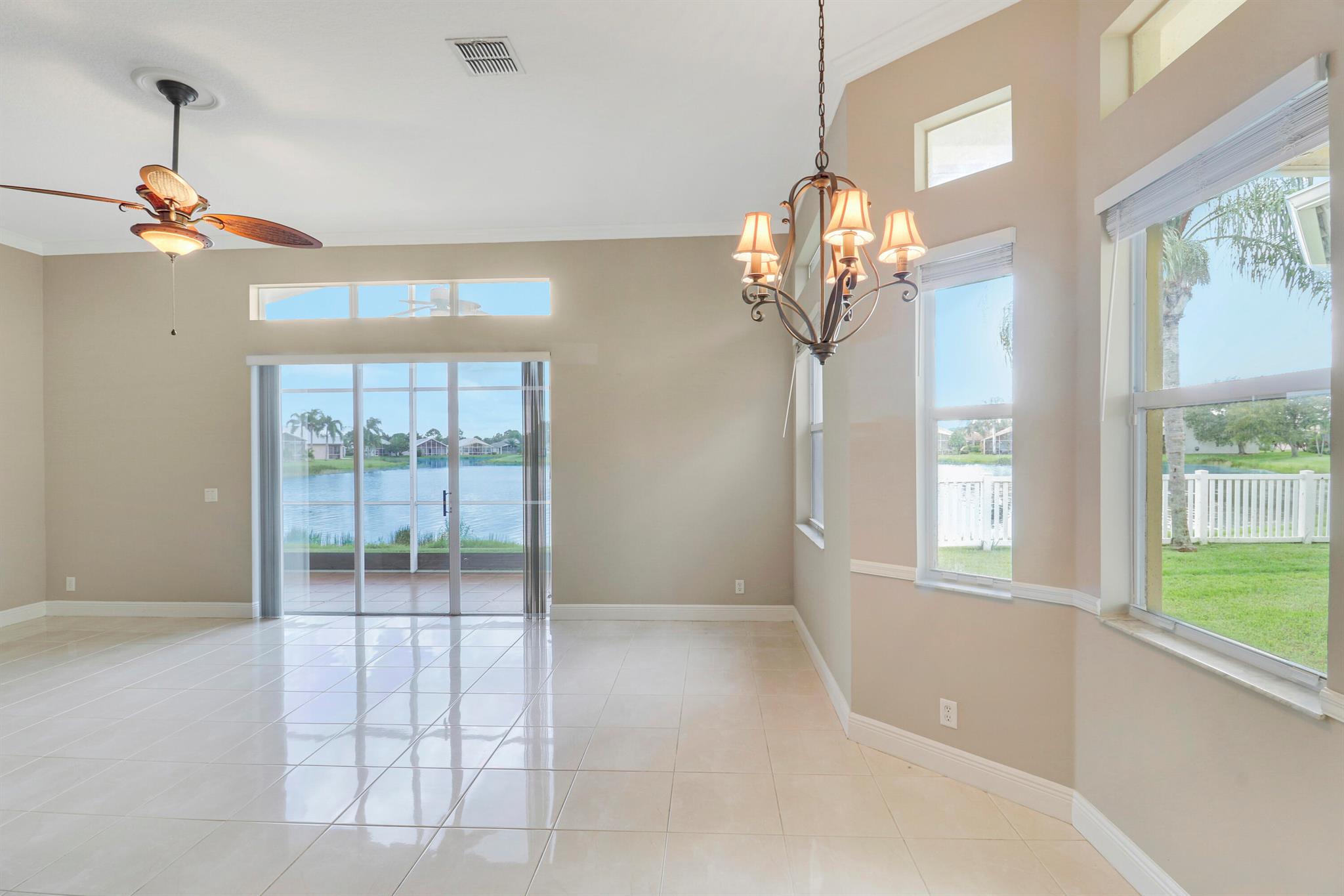 152 NW Magnolia Lakes Boulevard