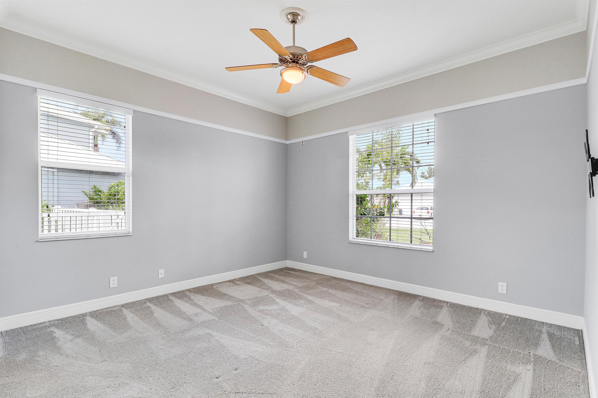 152 NW Magnolia Lakes Boulevard