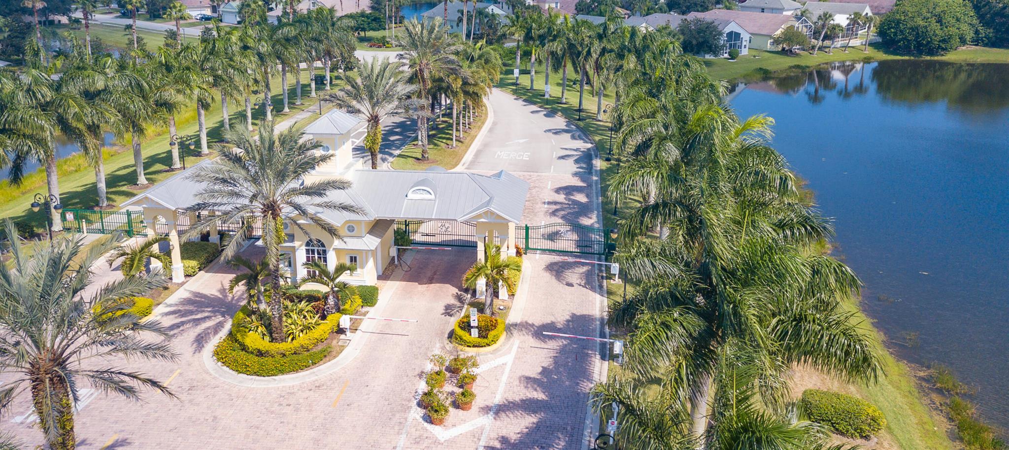 152 NW Magnolia Lakes Boulevard
