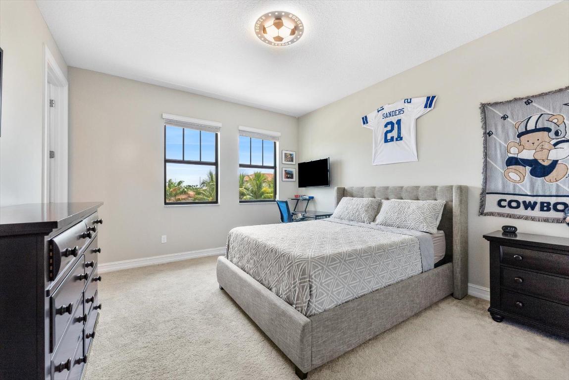 8195 Grand Prix Lane