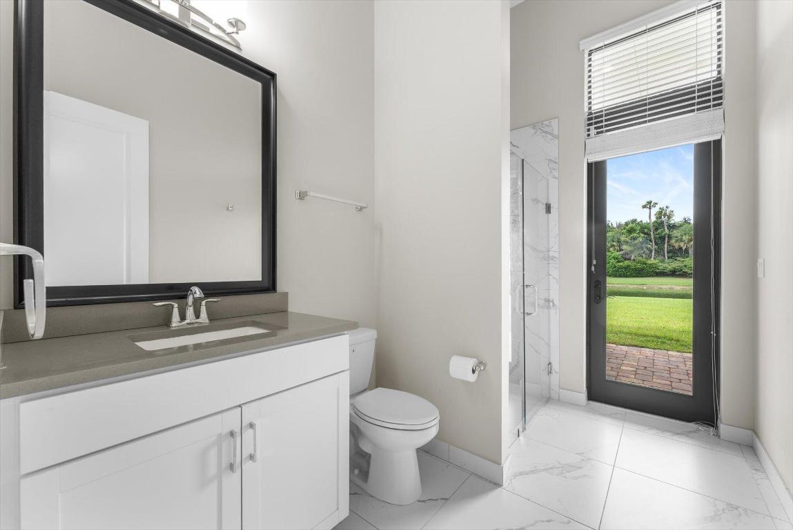 8195 Grand Prix Lane