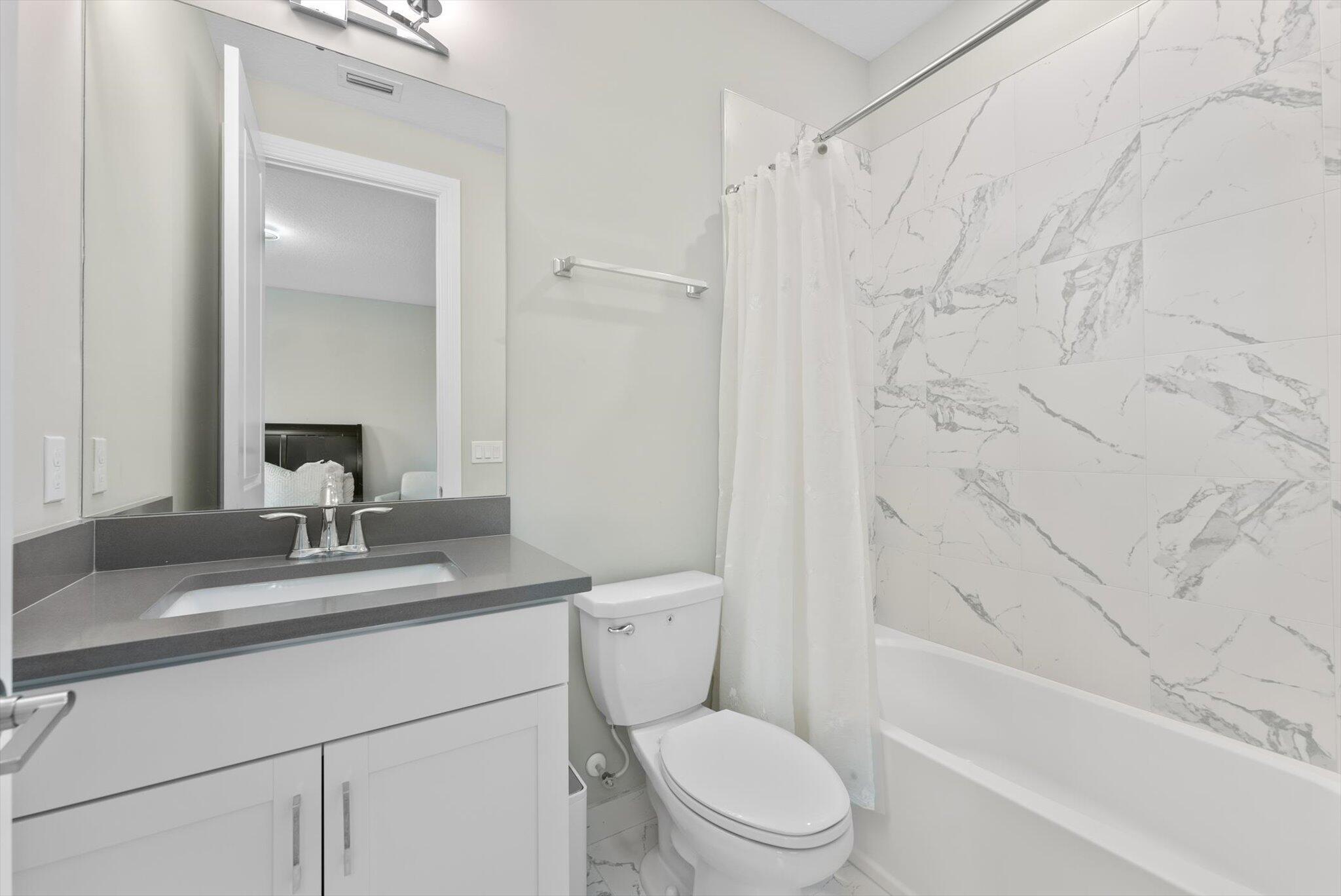 8195 Grand Prix Lane