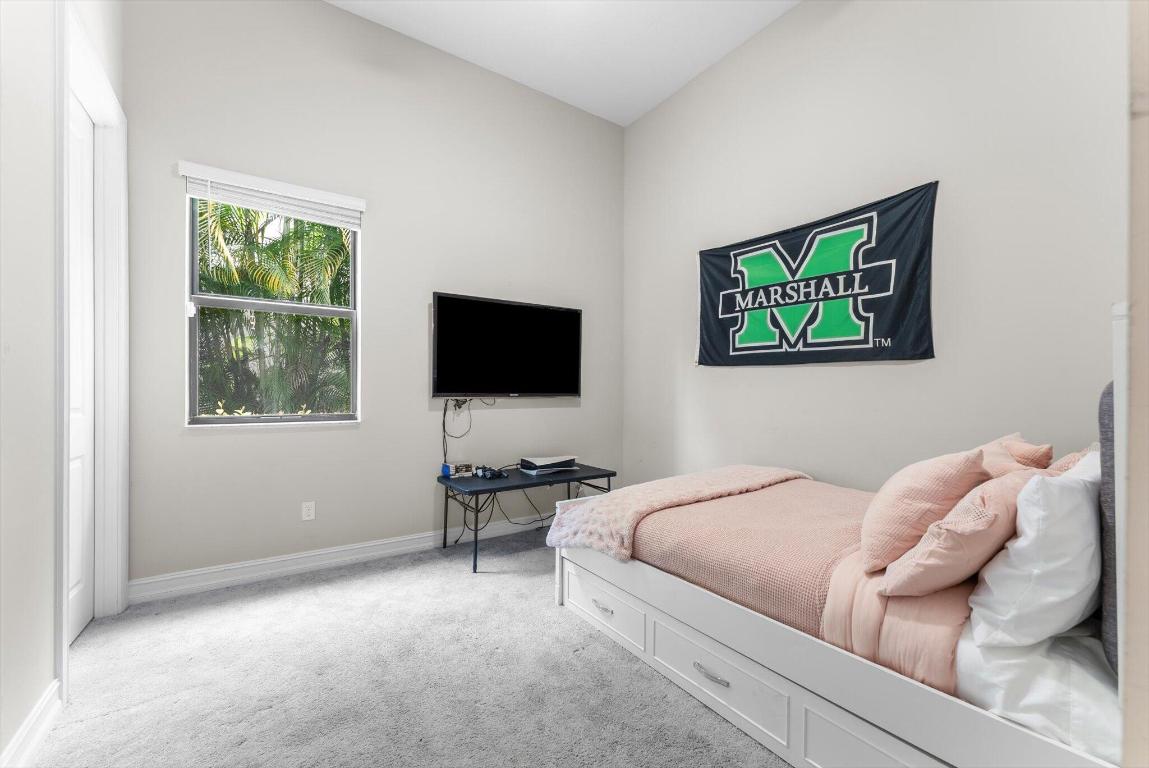 8195 Grand Prix Lane