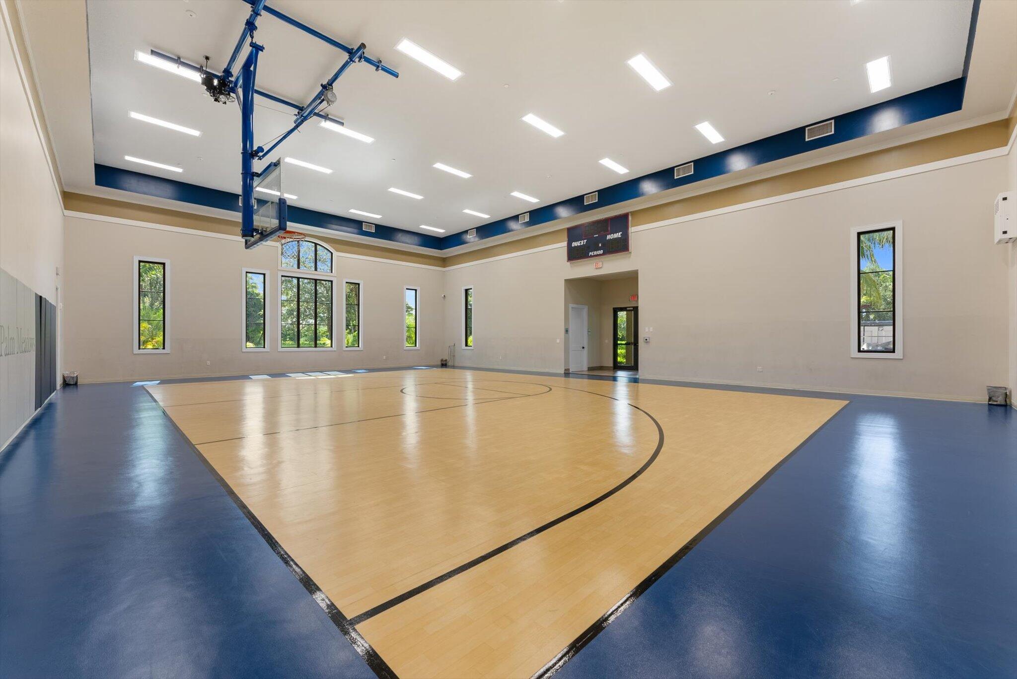 8195 Grand Prix Lane