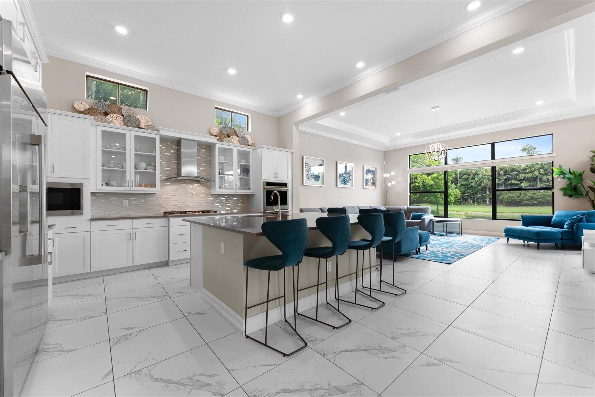 8195 Grand Prix Lane