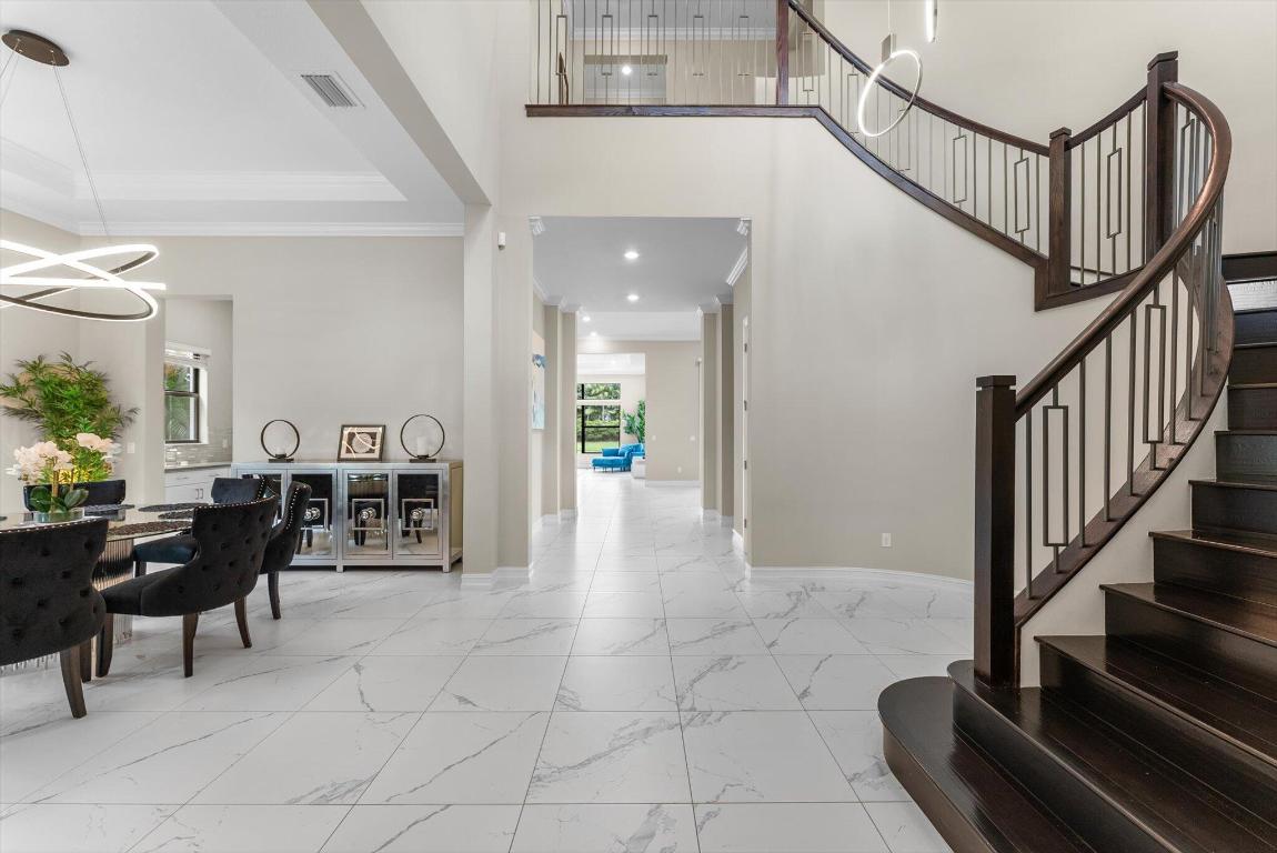 8195 Grand Prix Lane