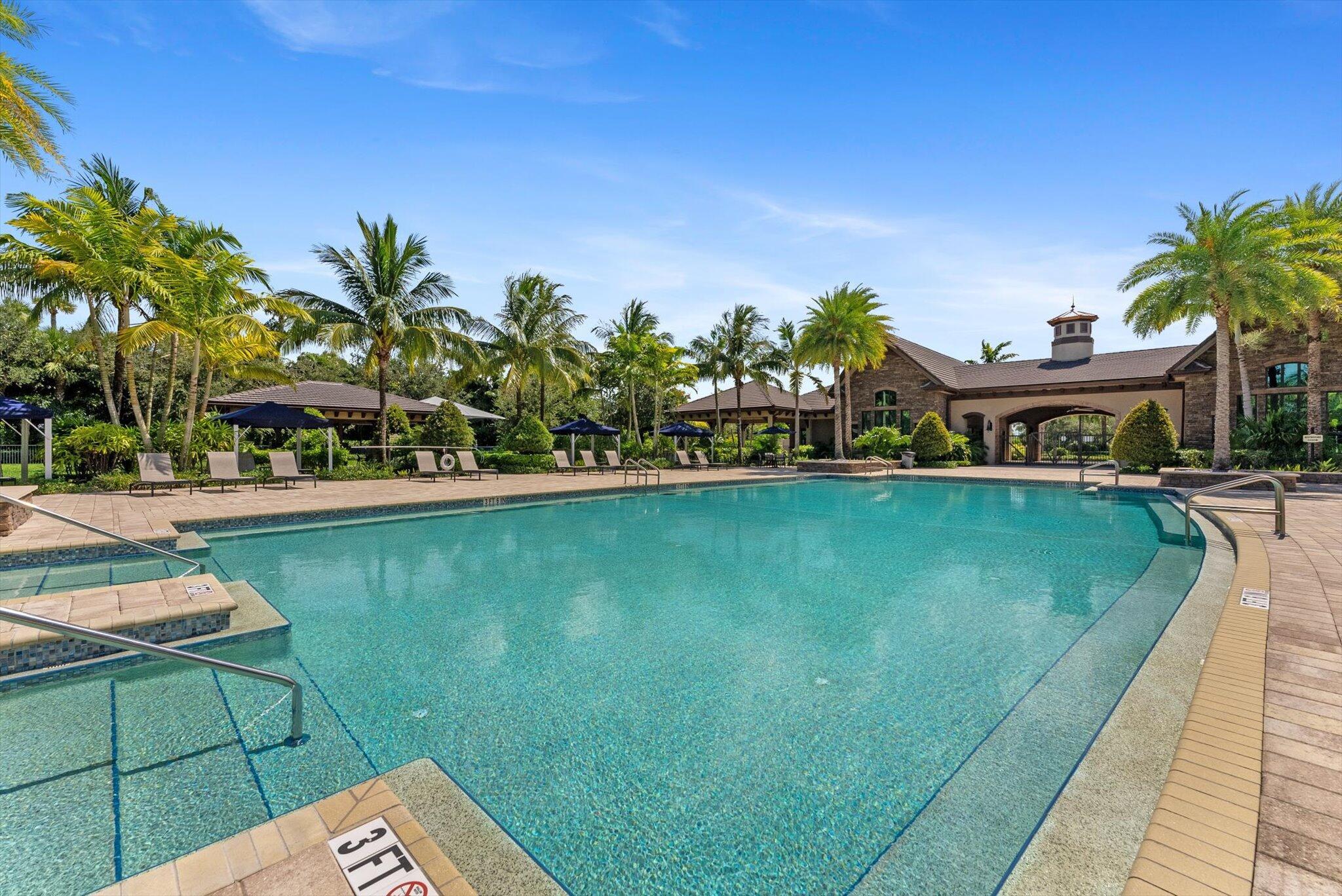 8195 Grand Prix Lane