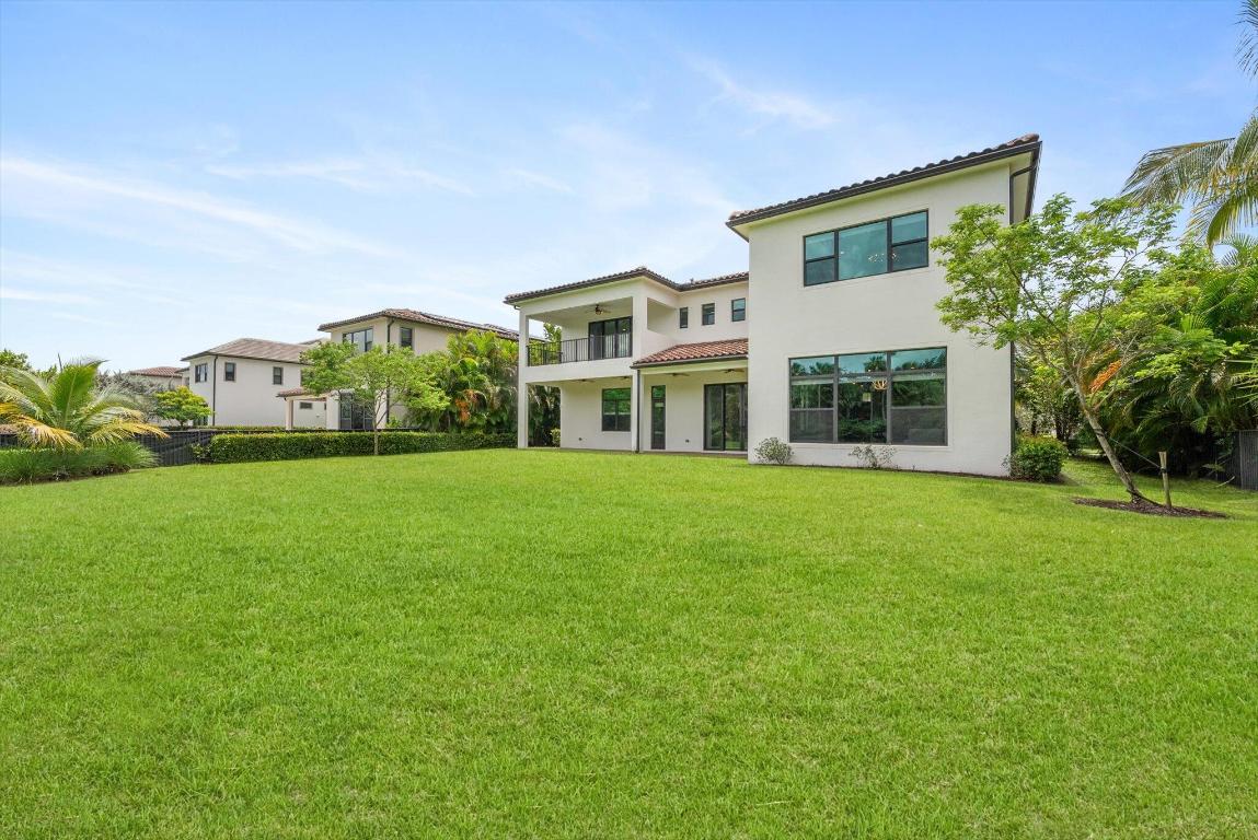 8195 Grand Prix Lane