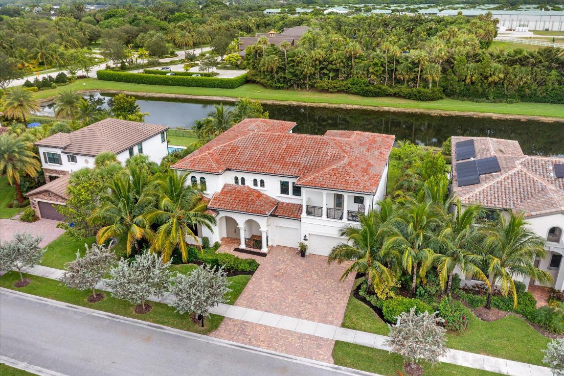 8195 Grand Prix Lane