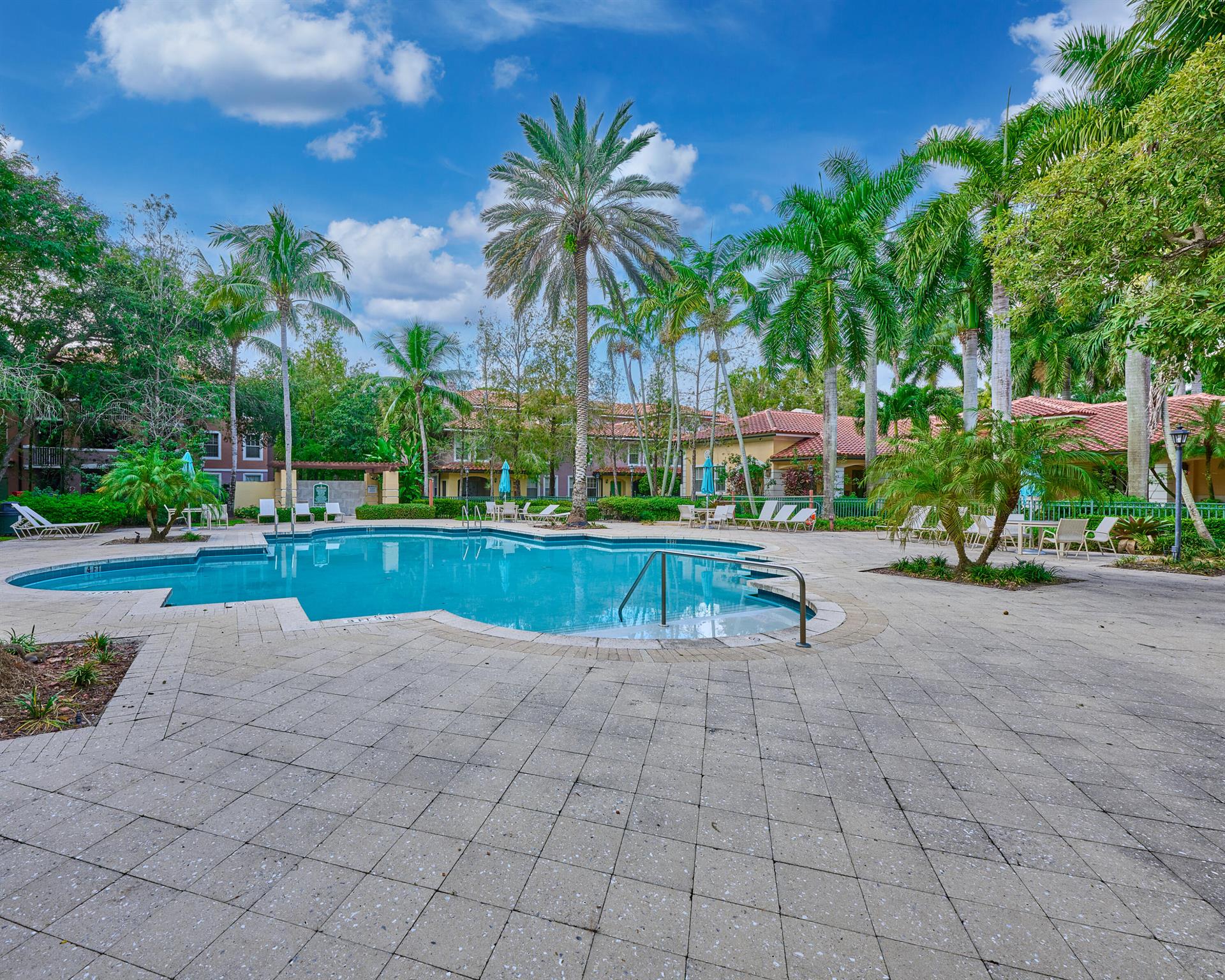 6436 W Sample Road 6436