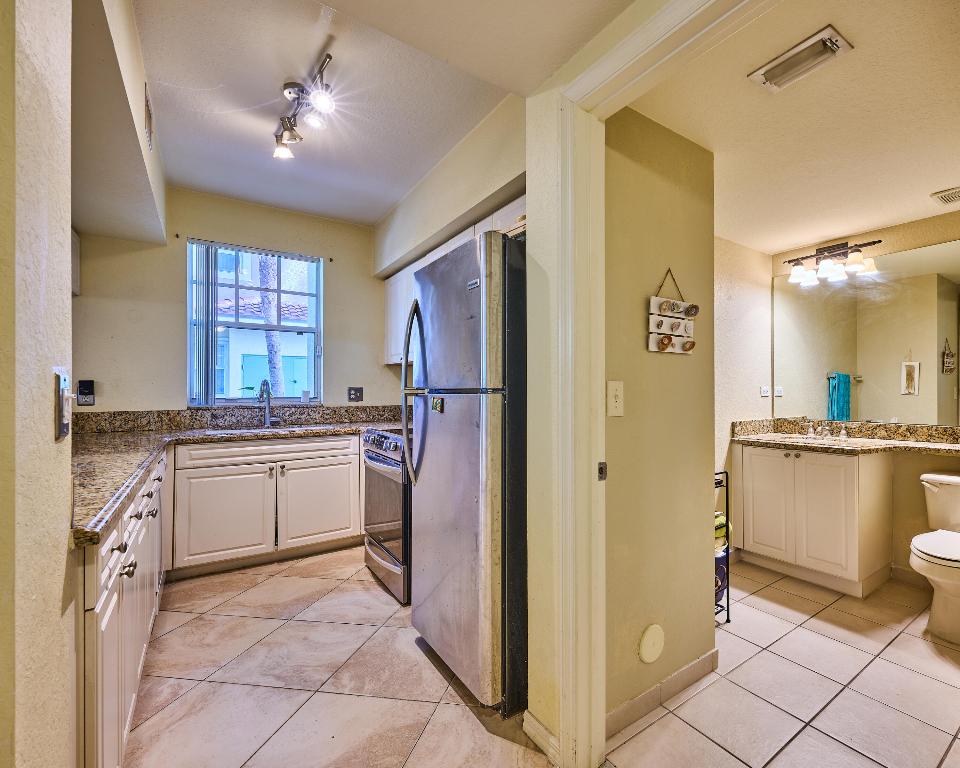 6436 W Sample Road 6436