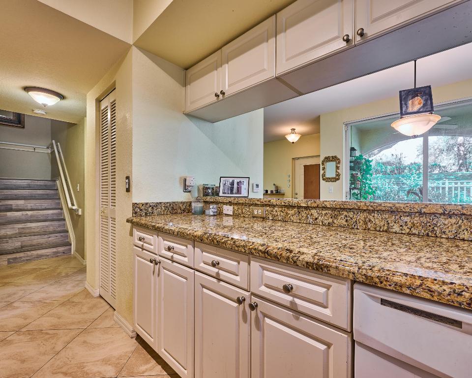 6436 W Sample Road 6436