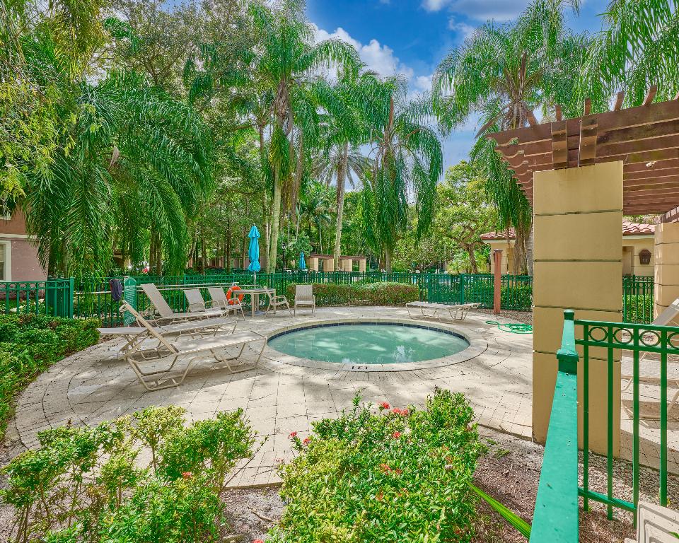 6436 W Sample Road 6436