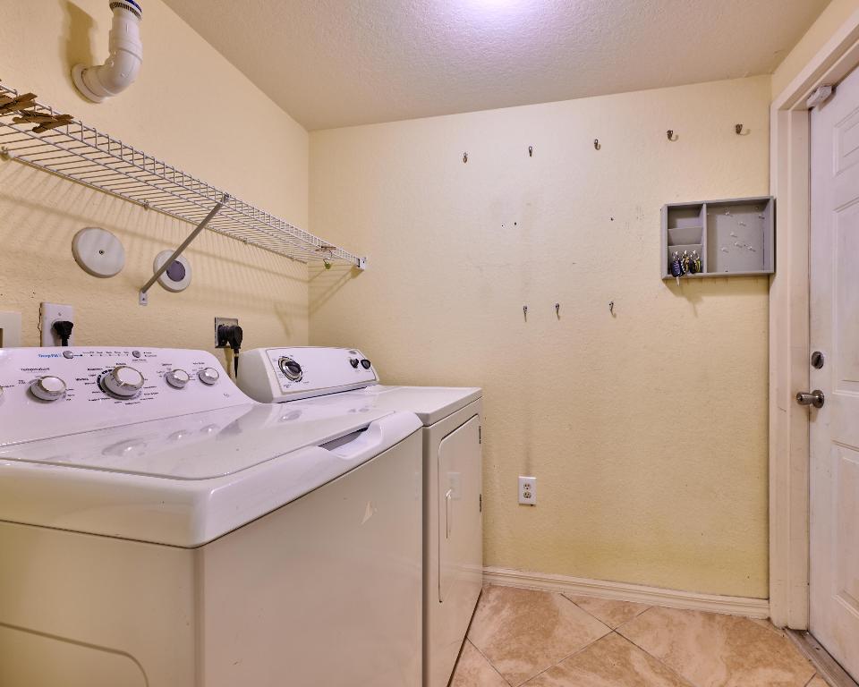 6436 W Sample Road 6436