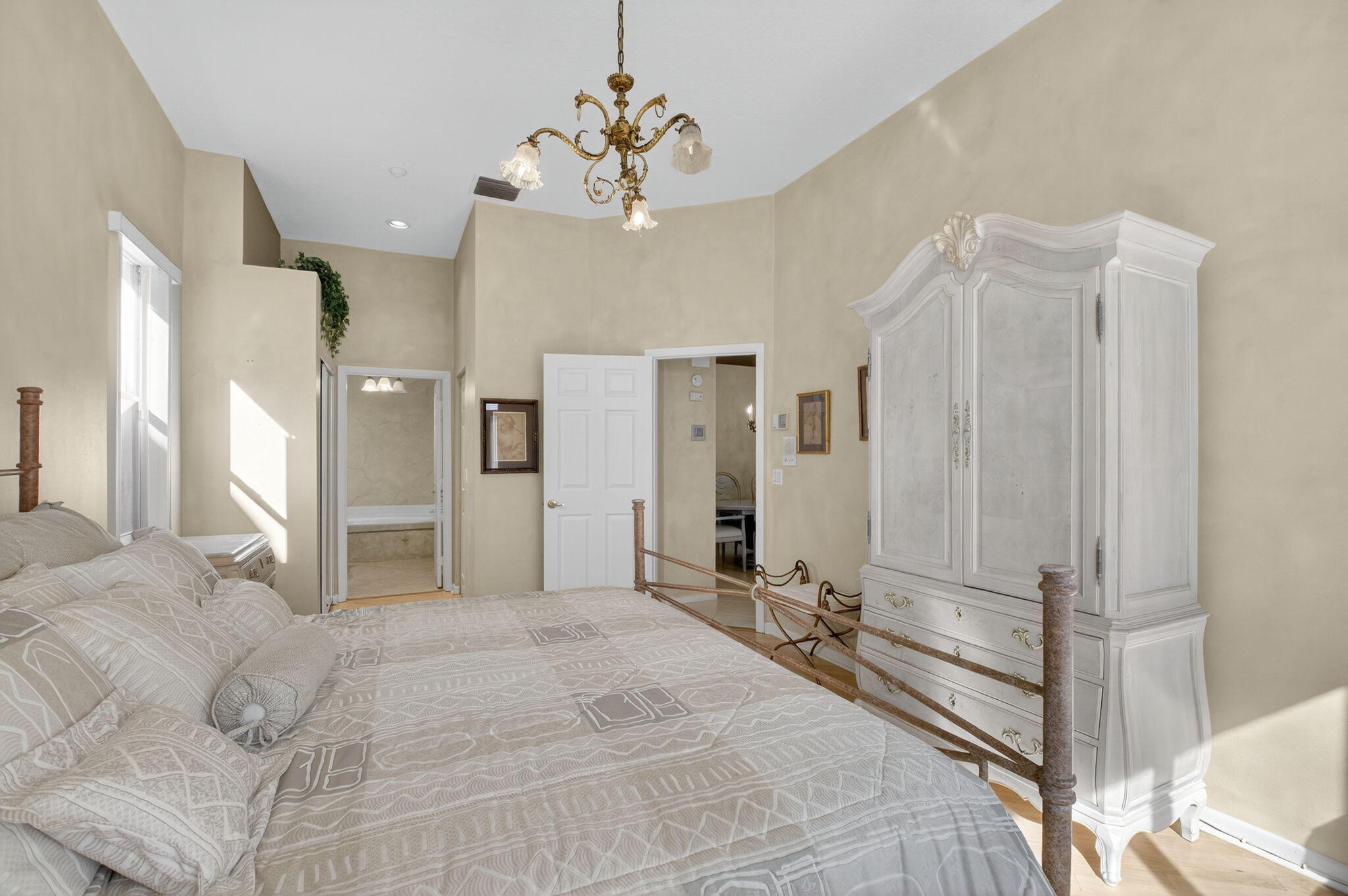23449 Torre Circle