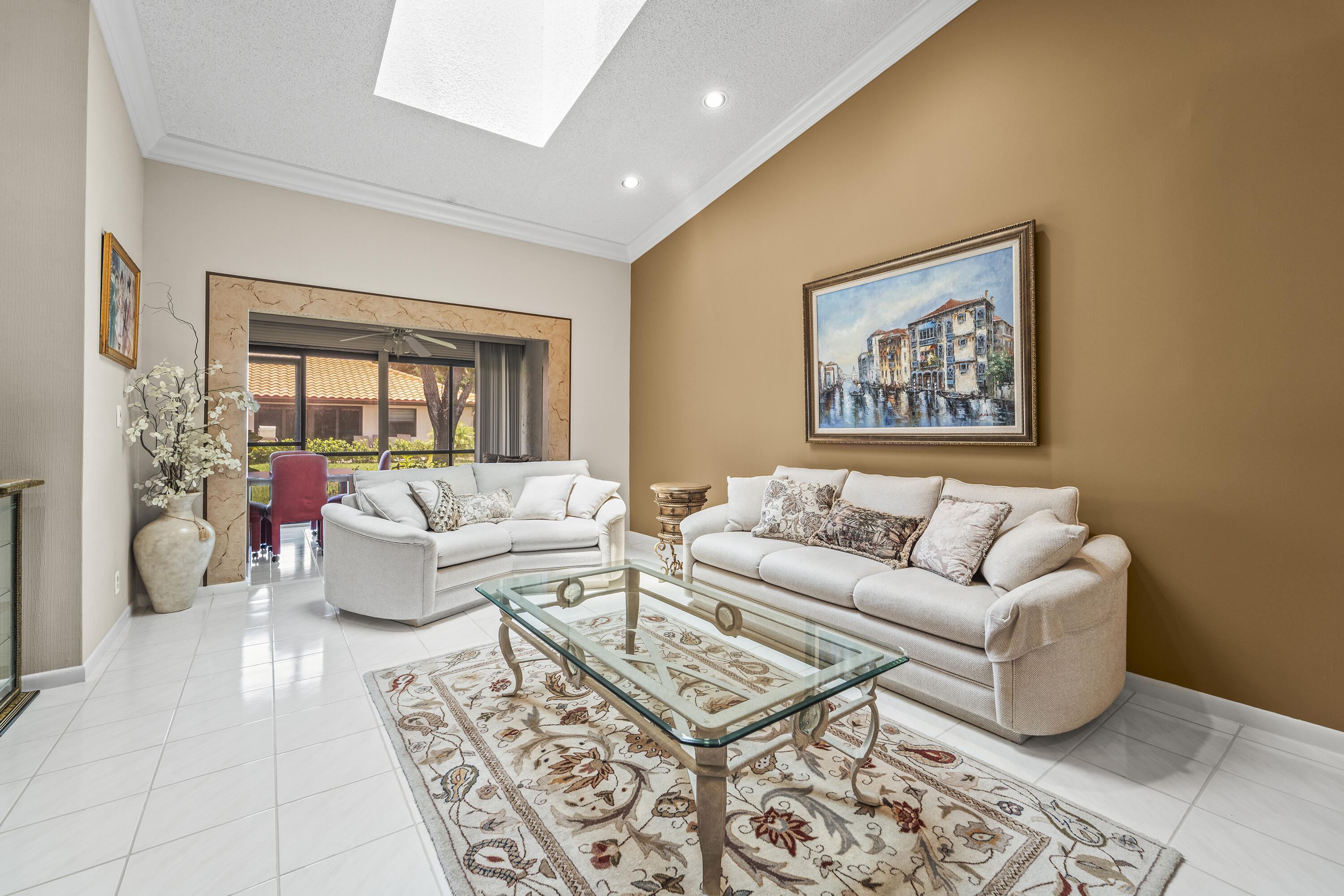 6067 Kings Gate Circle