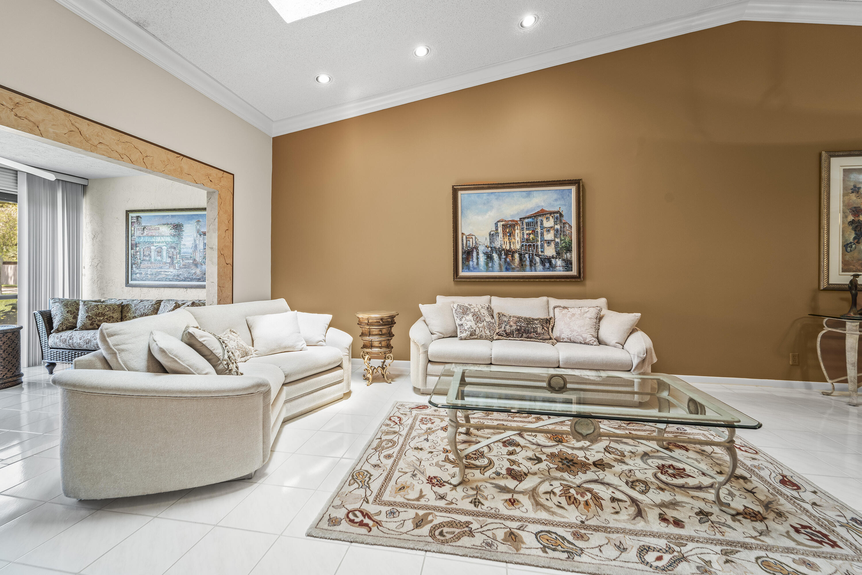 6067 Kings Gate Circle