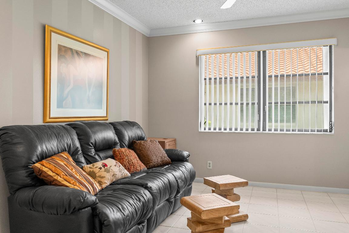 6067 Kings Gate Circle