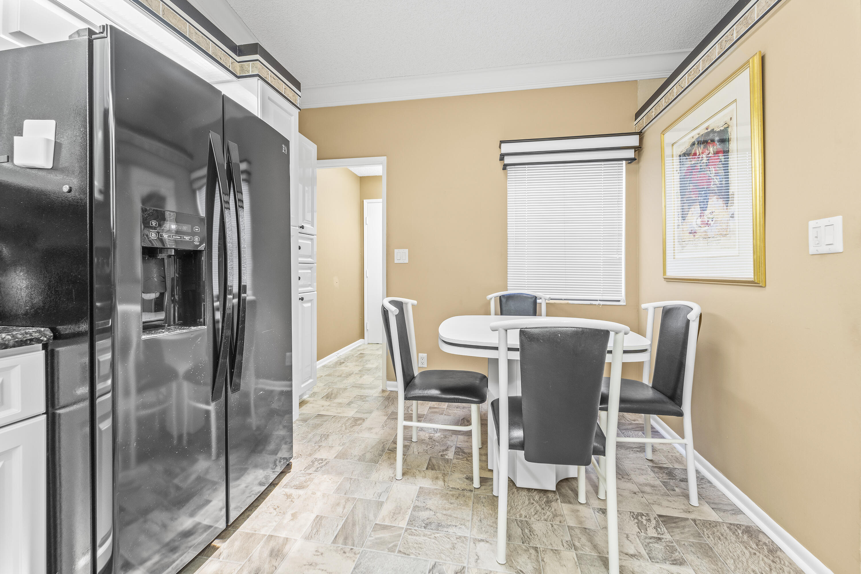 6067 Kings Gate Circle