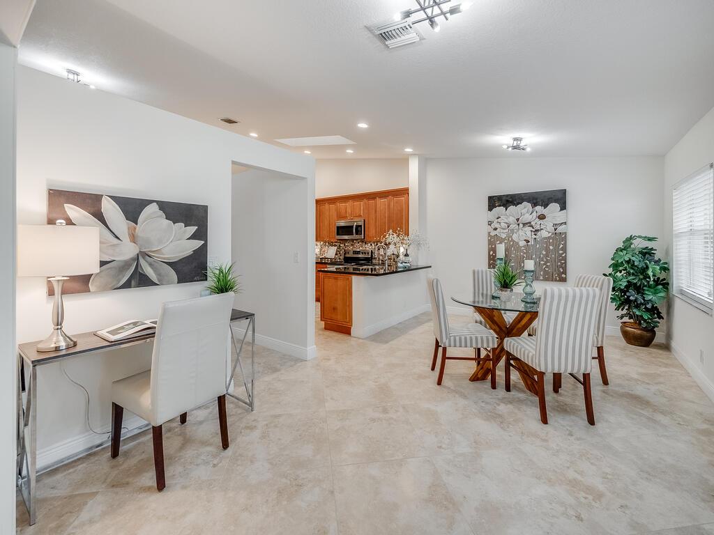 3723 Spring Crest Court, Lake Worth