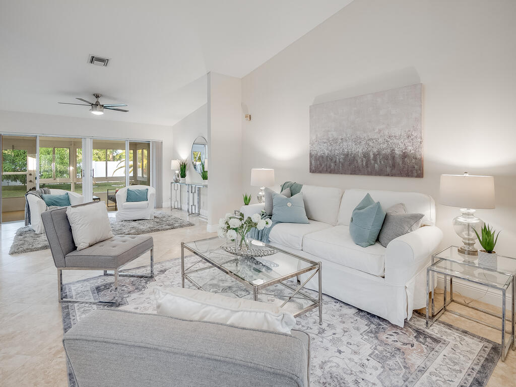 3723 Spring Crest Court, Lake Worth