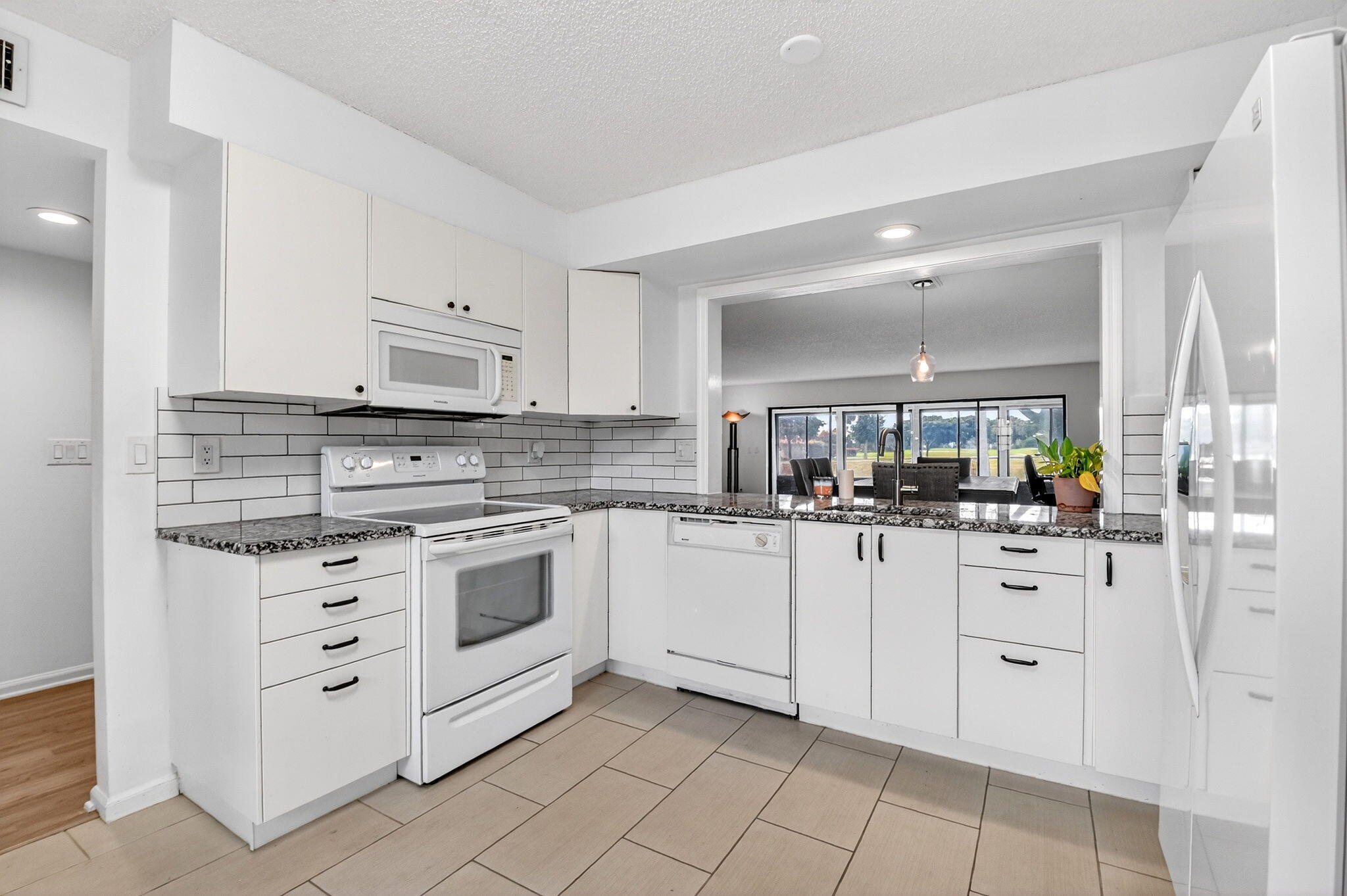 11281 Aspen Glen Drive 104