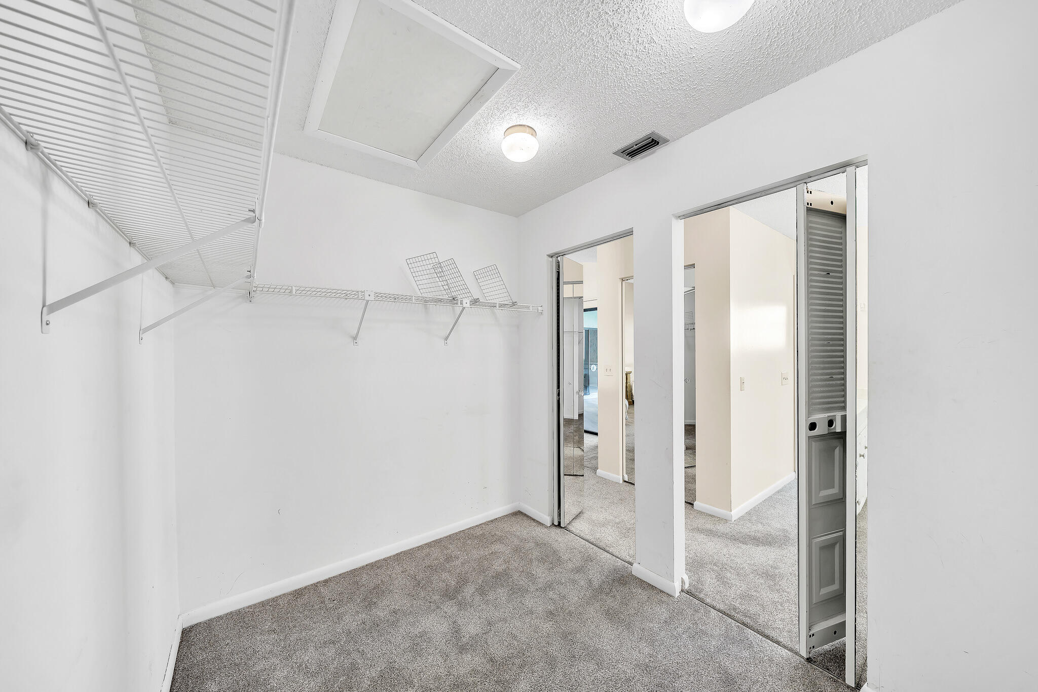 2594 NW 12th Street