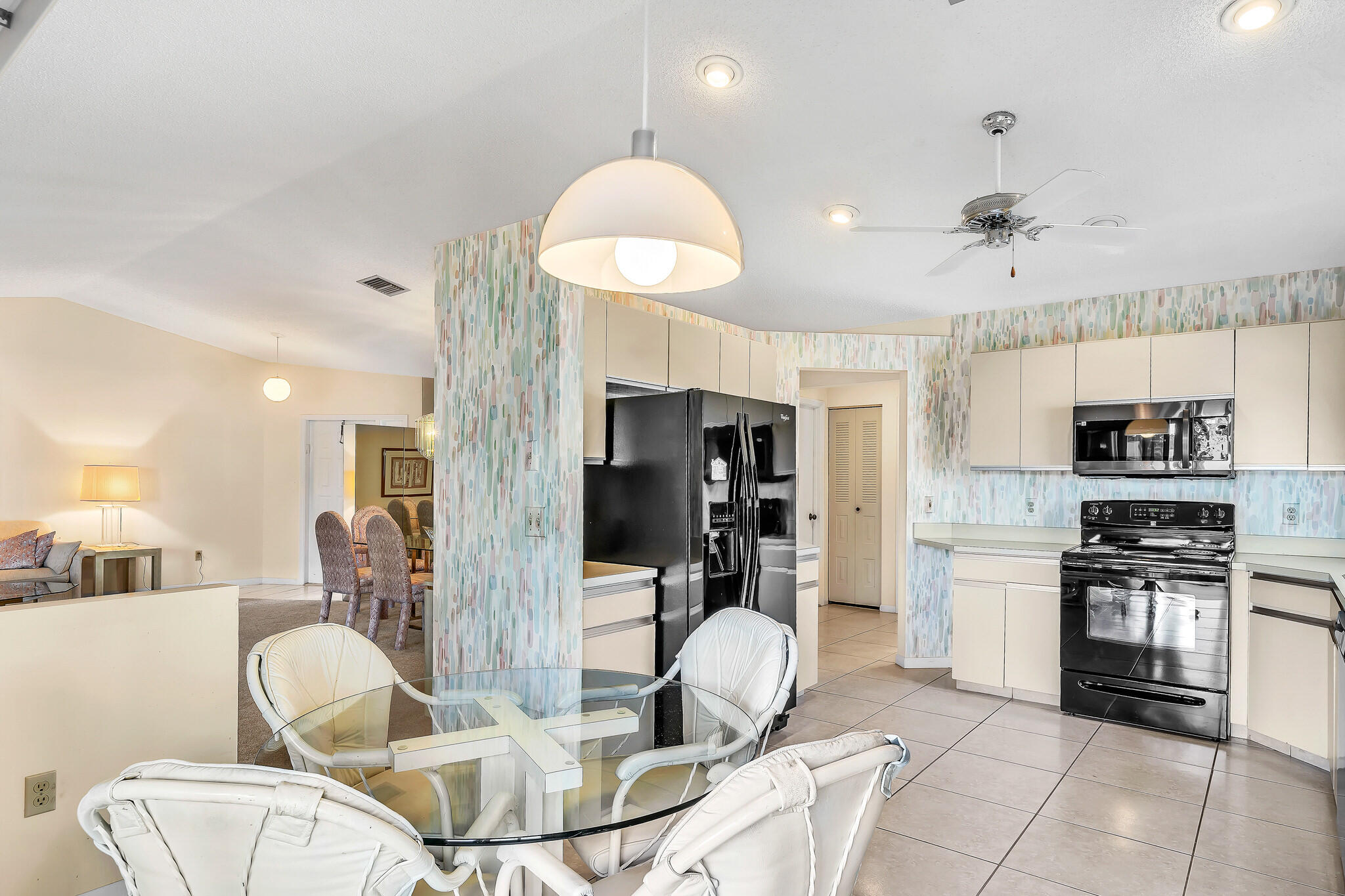 2594 NW 12th Street