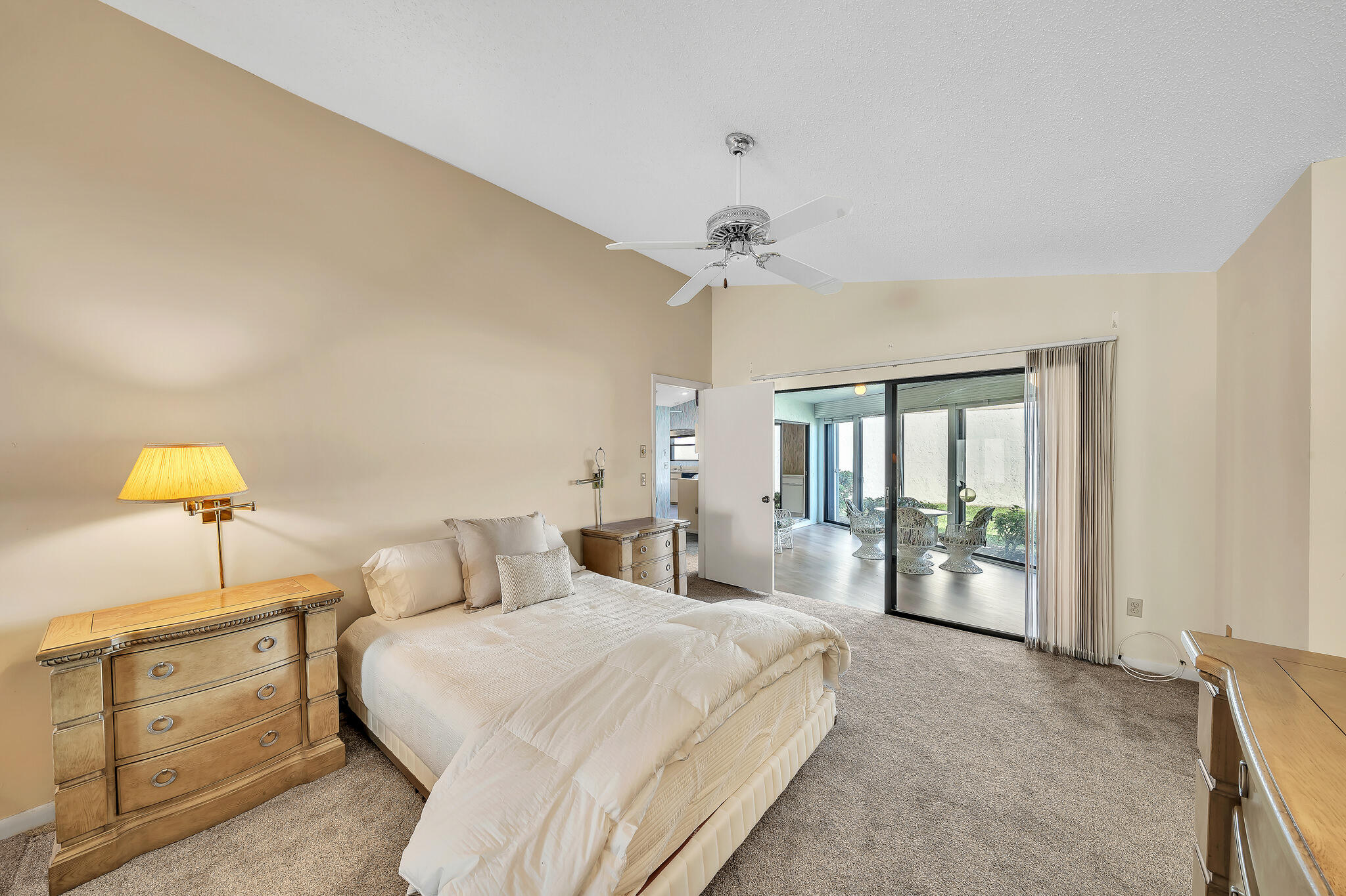 2594 NW 12th Street
