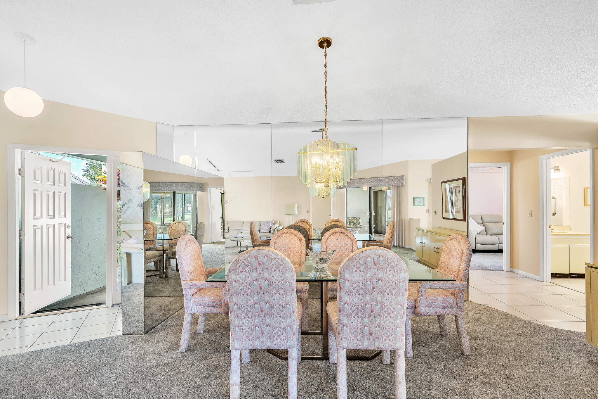 2594 NW 12th Street
