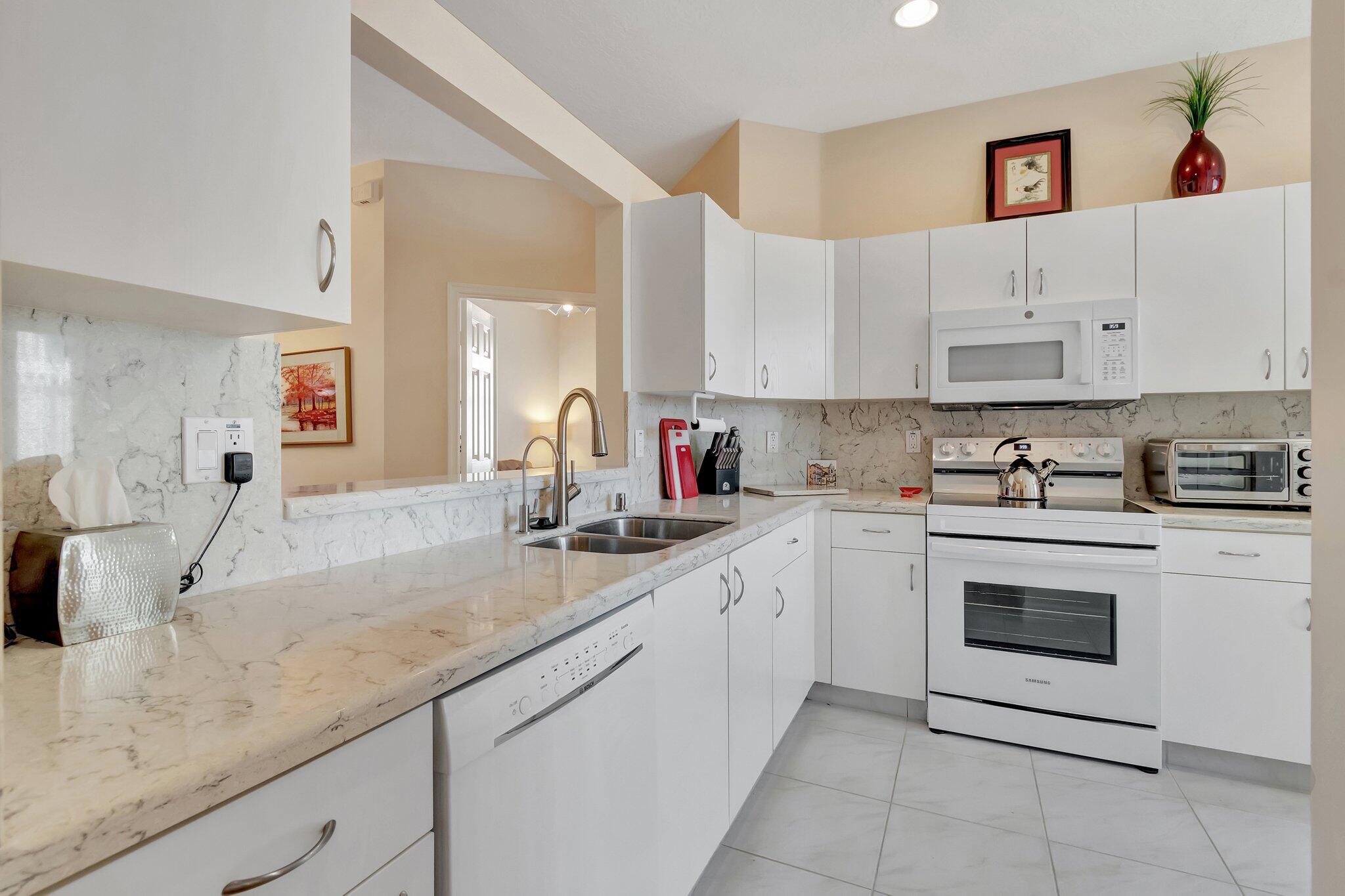 5803 Island Reach Lane