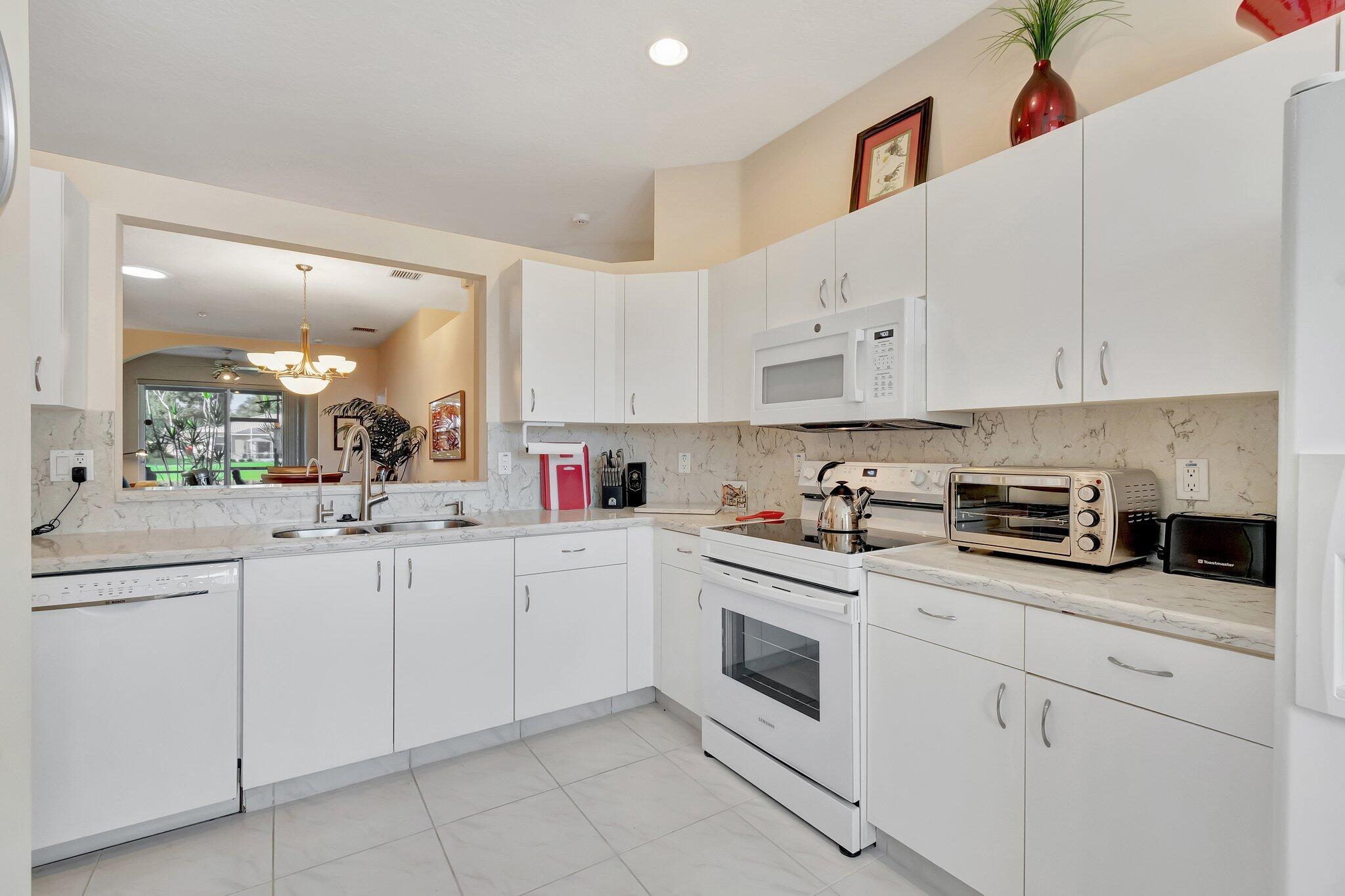 5803 Island Reach Lane