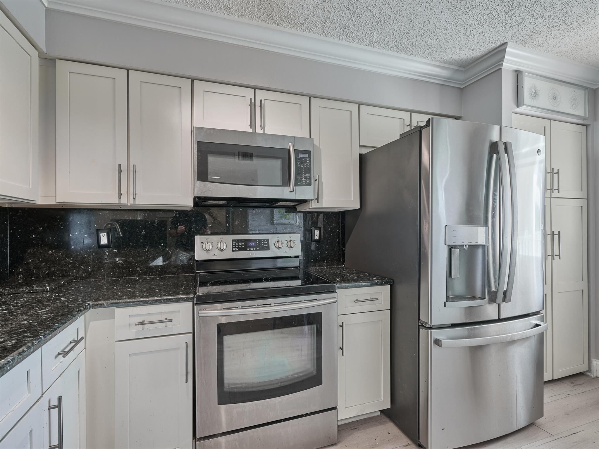 14112 Huntington Pointe Drive 401