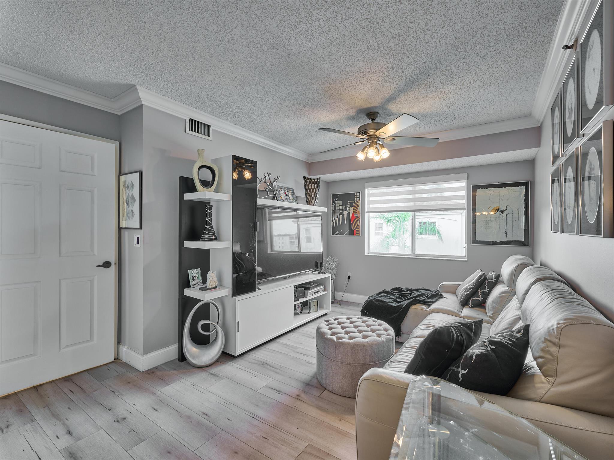 14112 Huntington Pointe Drive 401