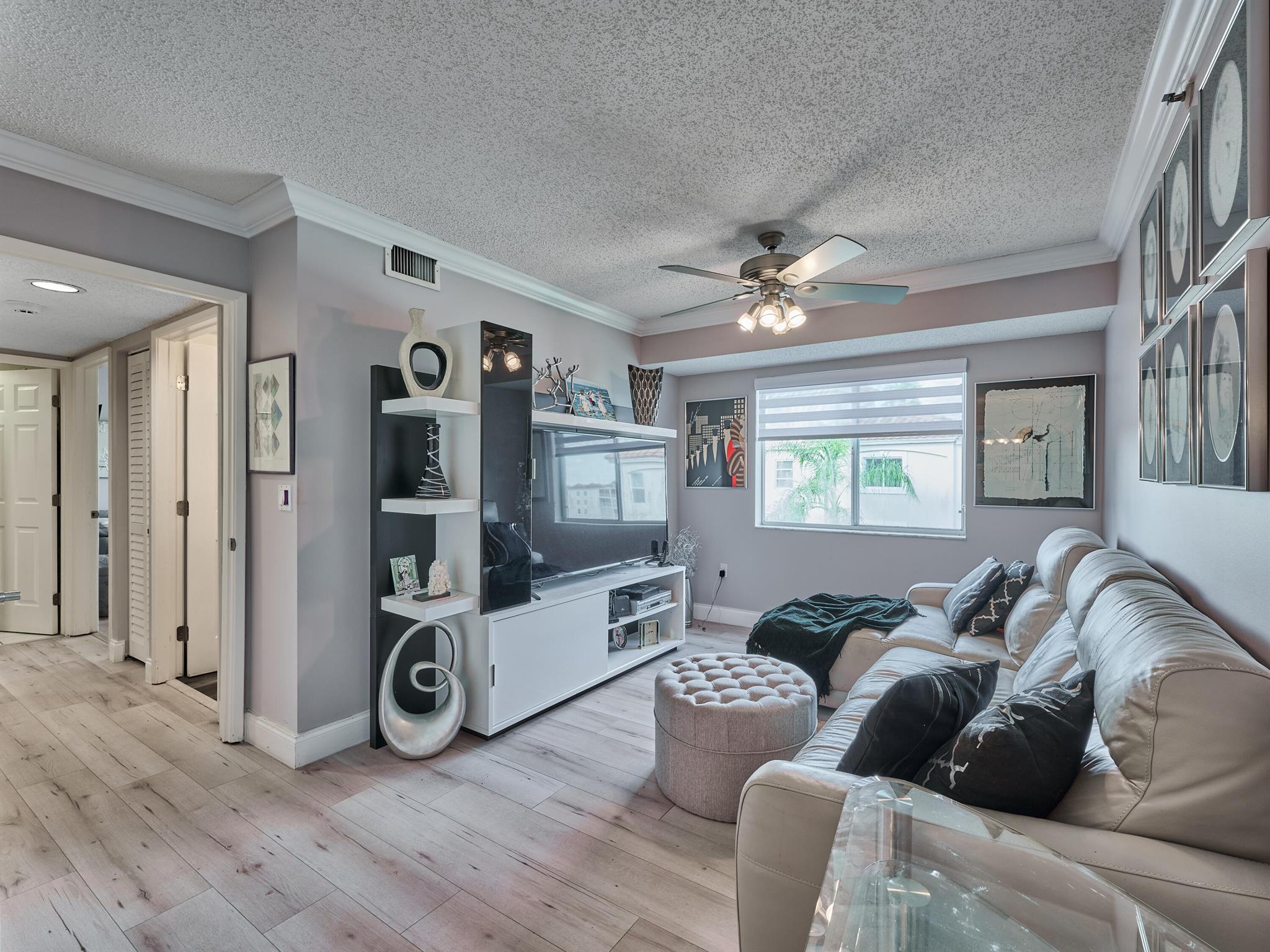 14112 Huntington Pointe Drive 401