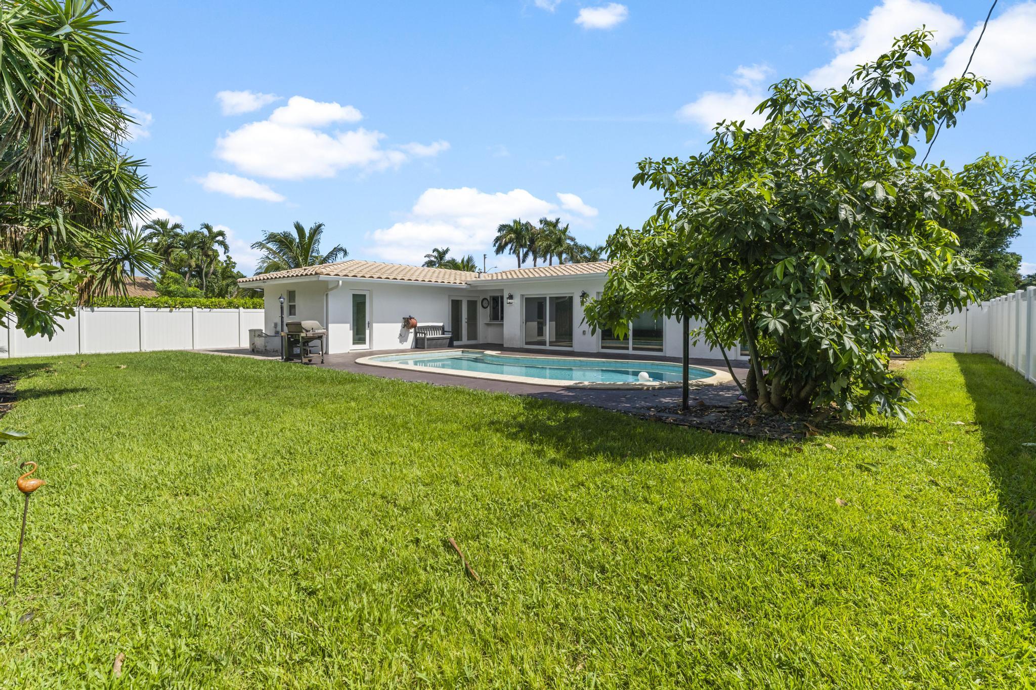 599 NW 13th Drive