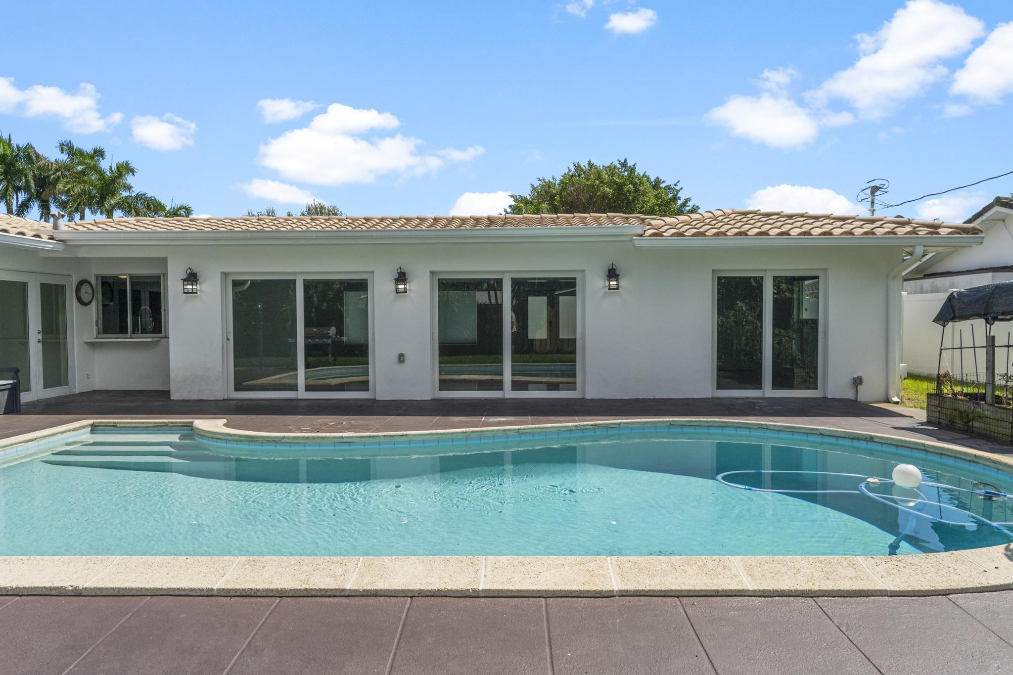 599 NW 13th Drive