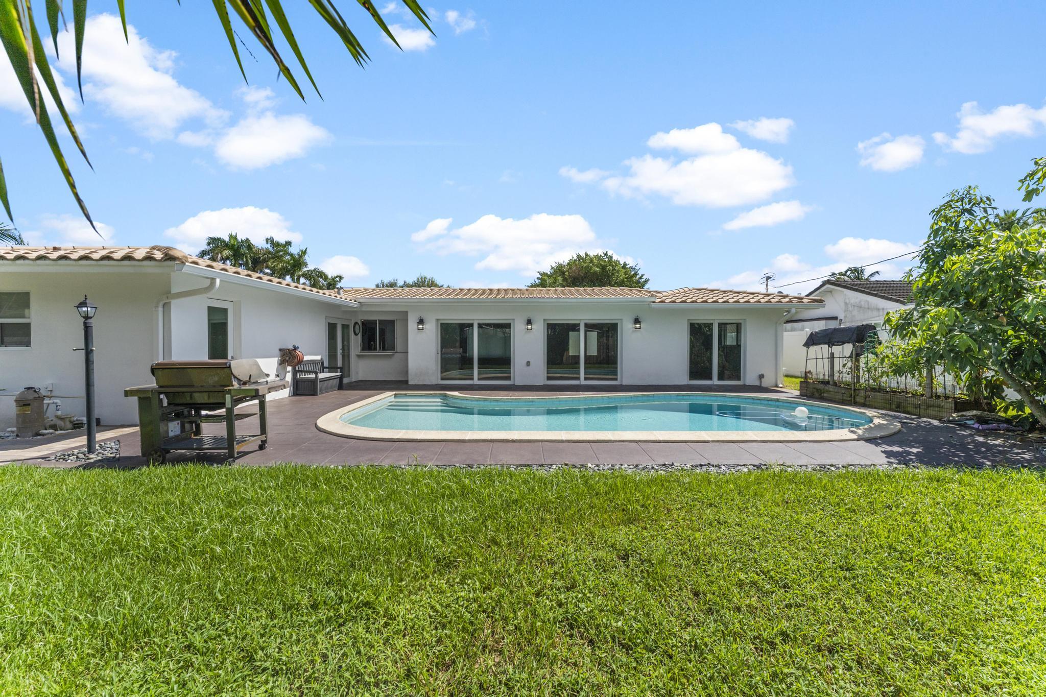 599 NW 13th Drive
