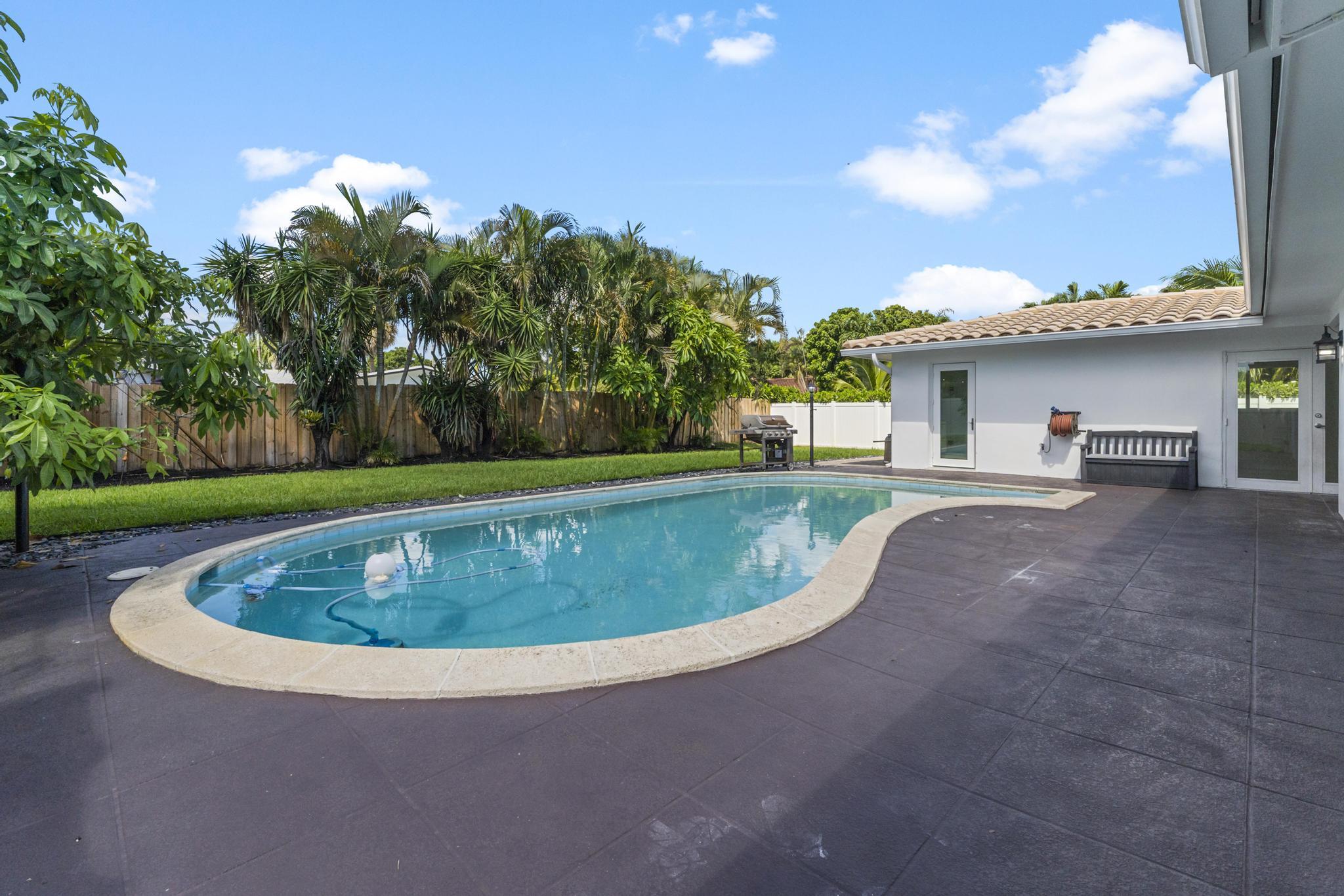599 NW 13th Drive