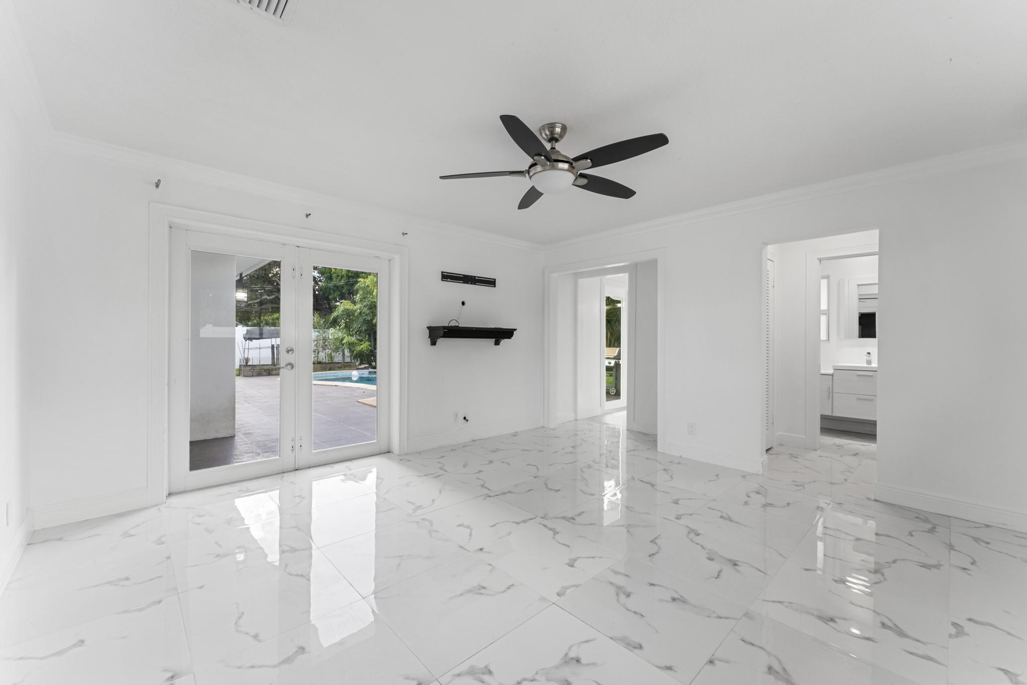 599 NW 13th Drive