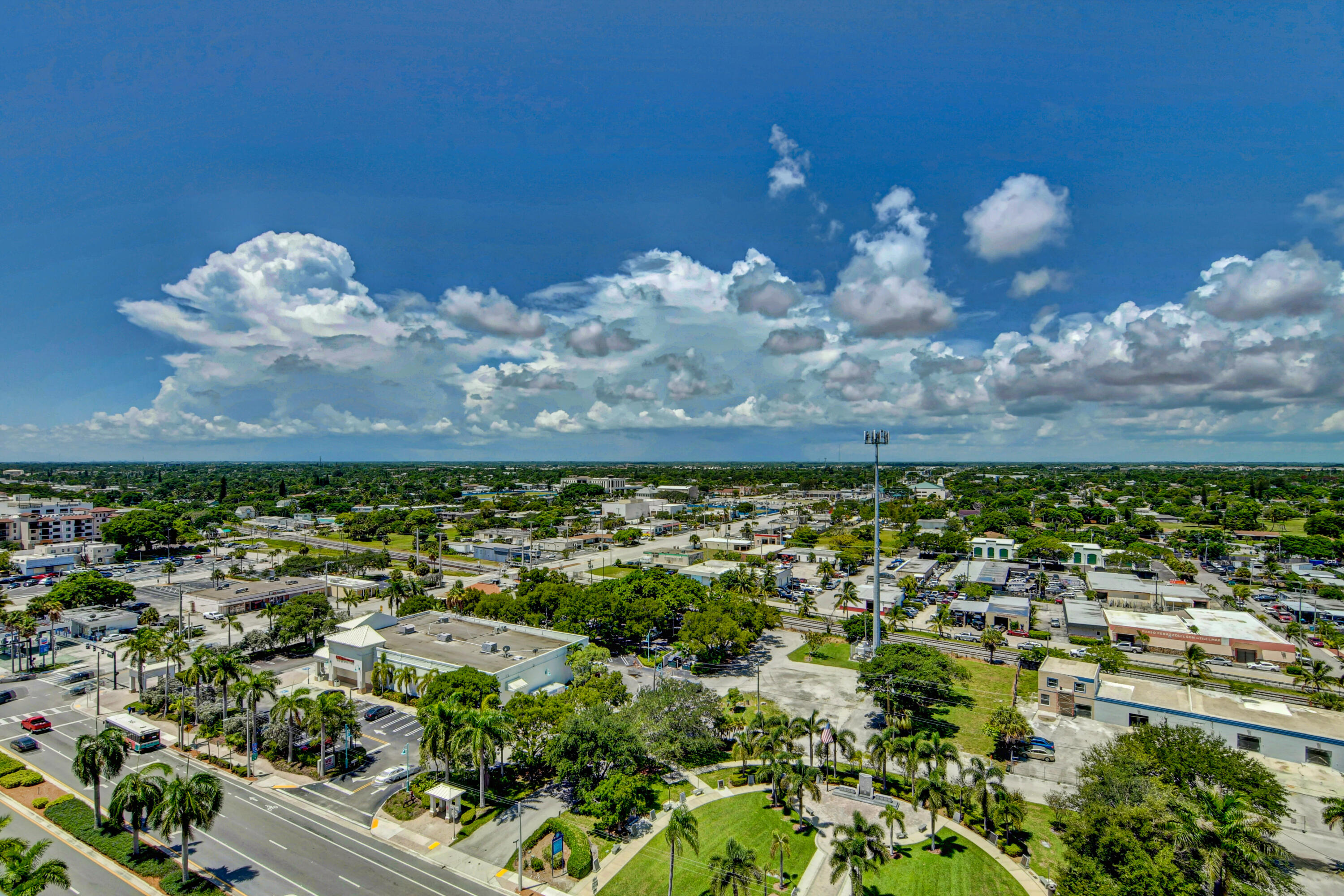 450 N Federal Highway Ph03